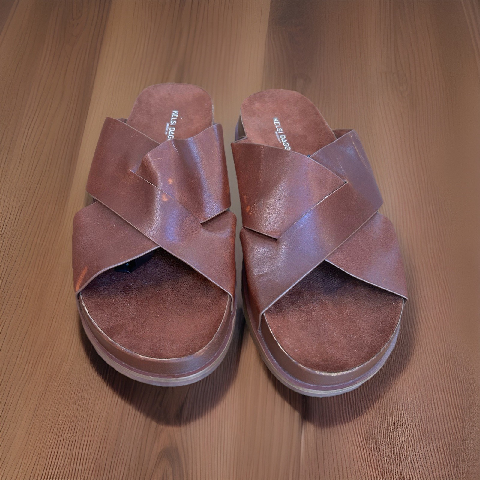 Kelsi Dagger Shoes Womens Size 9.5 Brown Leather Slide Sandals Wedge Comfort