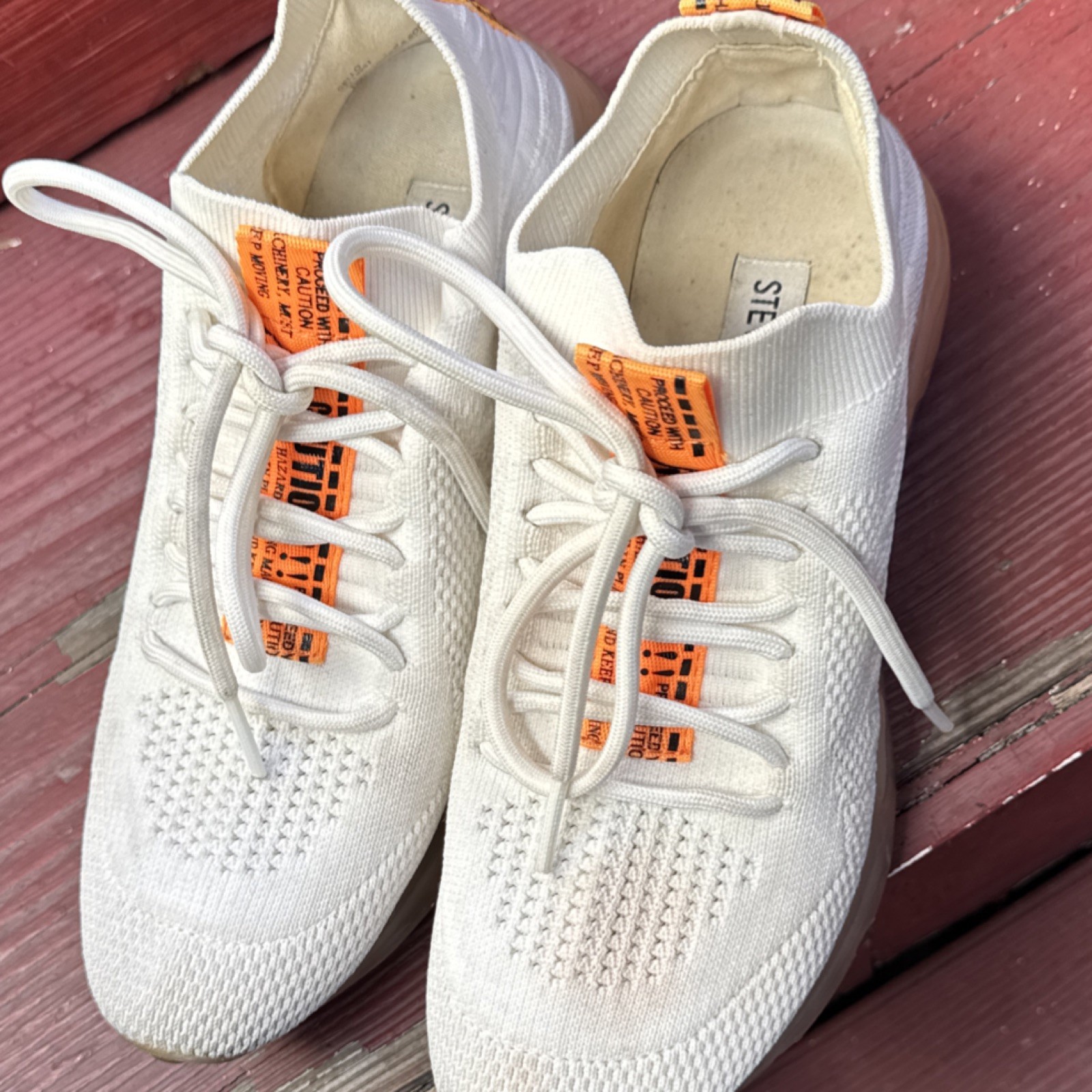 Steve Madden White Knit Lace Up Sneakers Orange Accents Low Top Casual