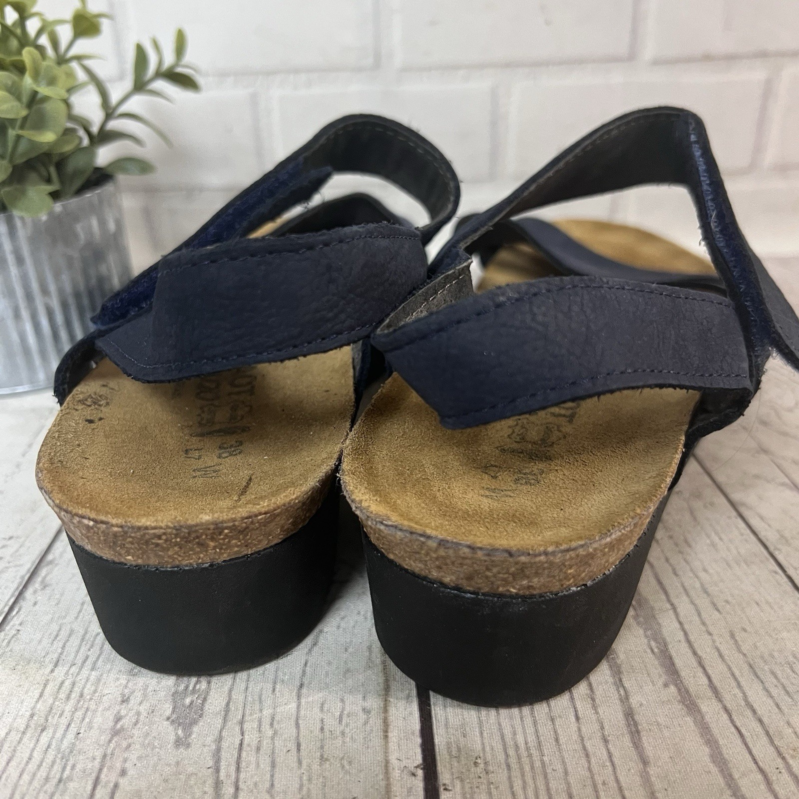 NAOT Kayla Women’s Navy Blue Nubuck Leather Comfort Wedge Sandals EU 38 US 7