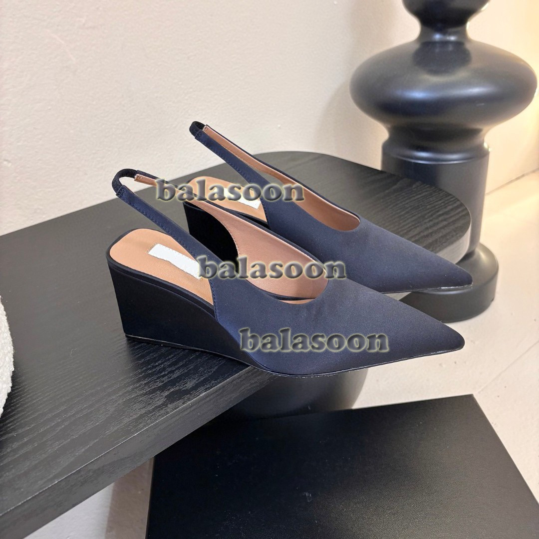 2026 spring simple leather round head wedge heel Baotou semi-trailer sandals