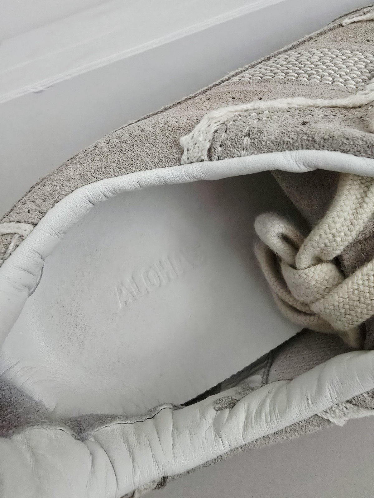 Alohas Tb.490 Crochet Leather Sneakers Shoes 7 7.5 38 Cream Grey Gray Lace Up
