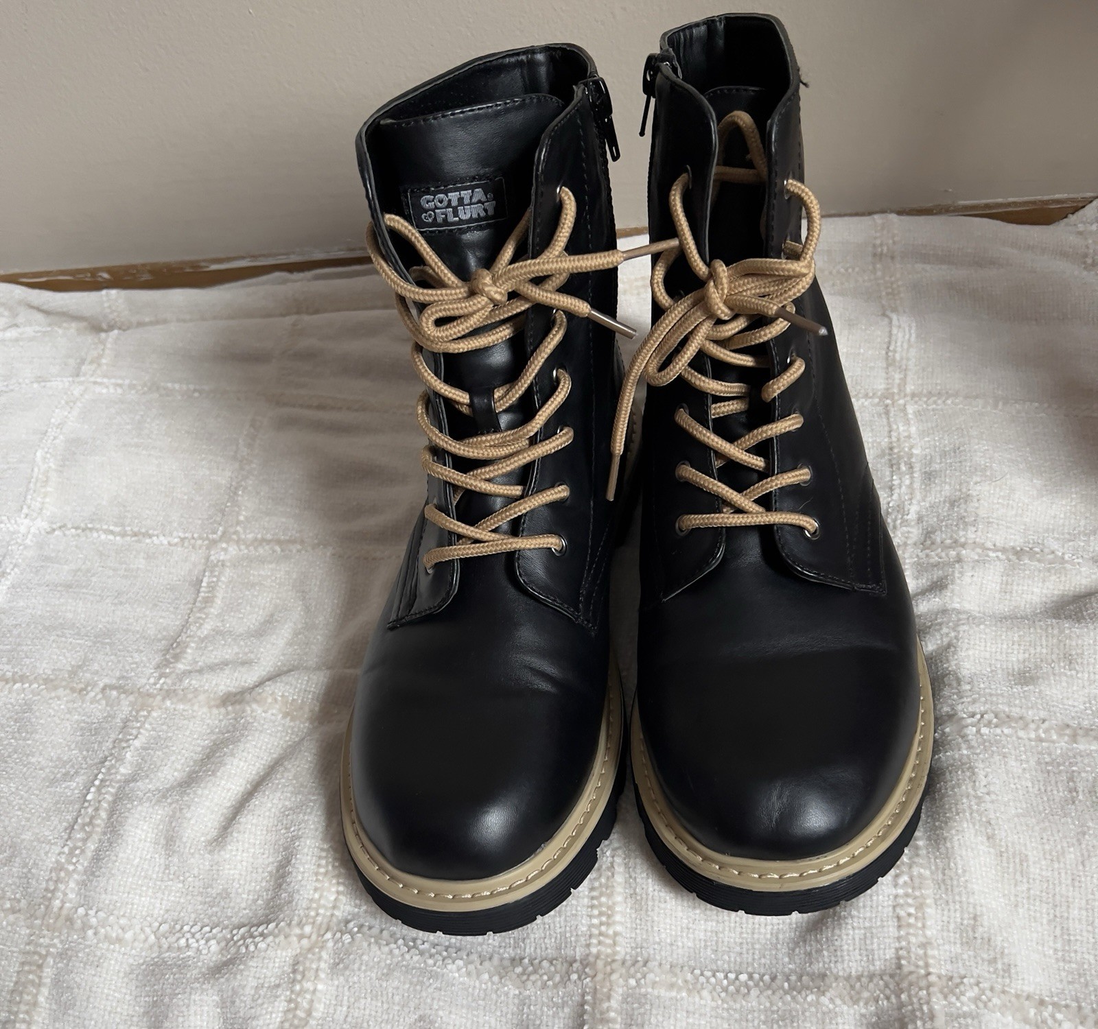 Gotta Flurt Lori Black Combat Boots Lace Up Zipper Non-Slip Women’s US 11