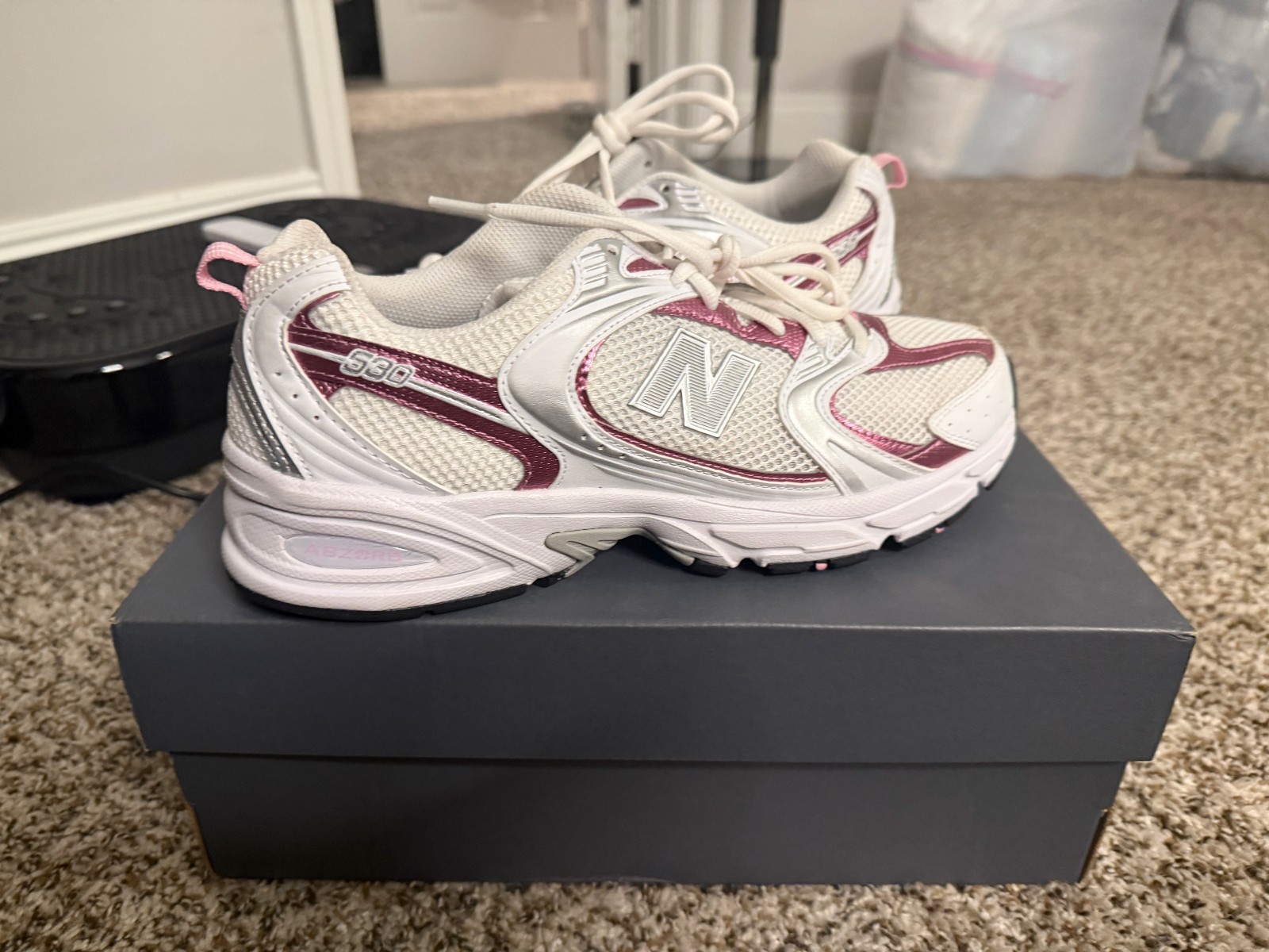New Balance 530 Pink Sugar Size 11.5 W/10 M