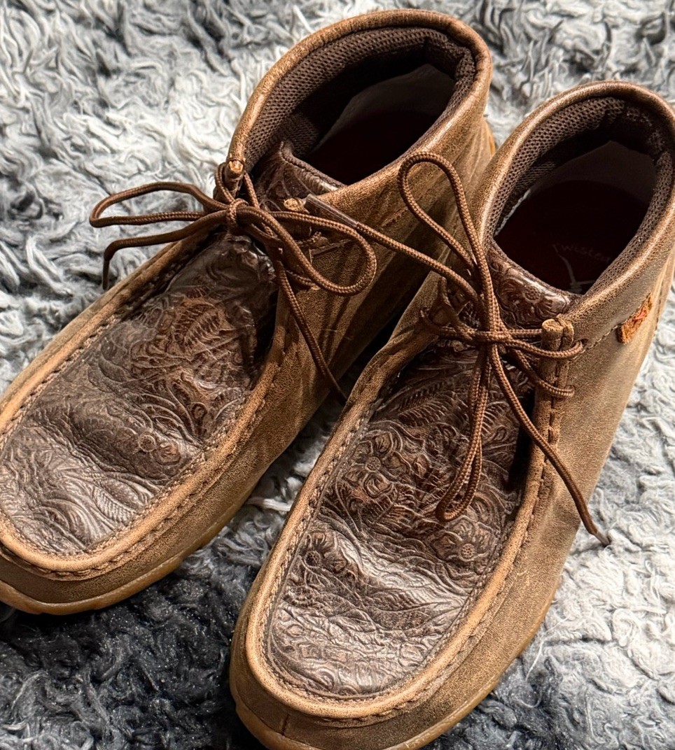 Twisted x Chukka Women’s Driving Moc Size 7, Brown Leather Western Cute Design