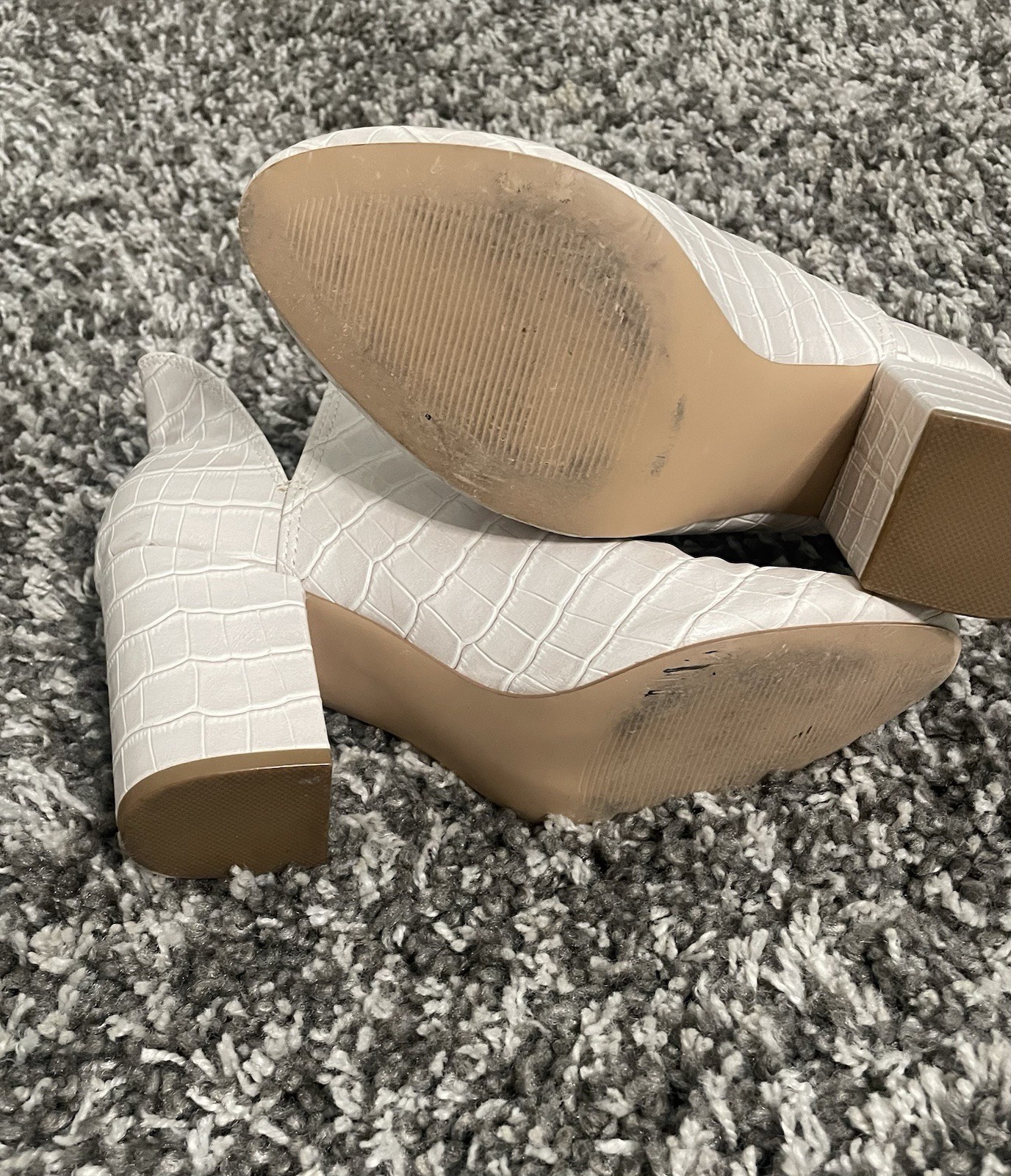 Steve Madden Rookie Off White Embossed Booties, Sz 8. Bone Crocodile