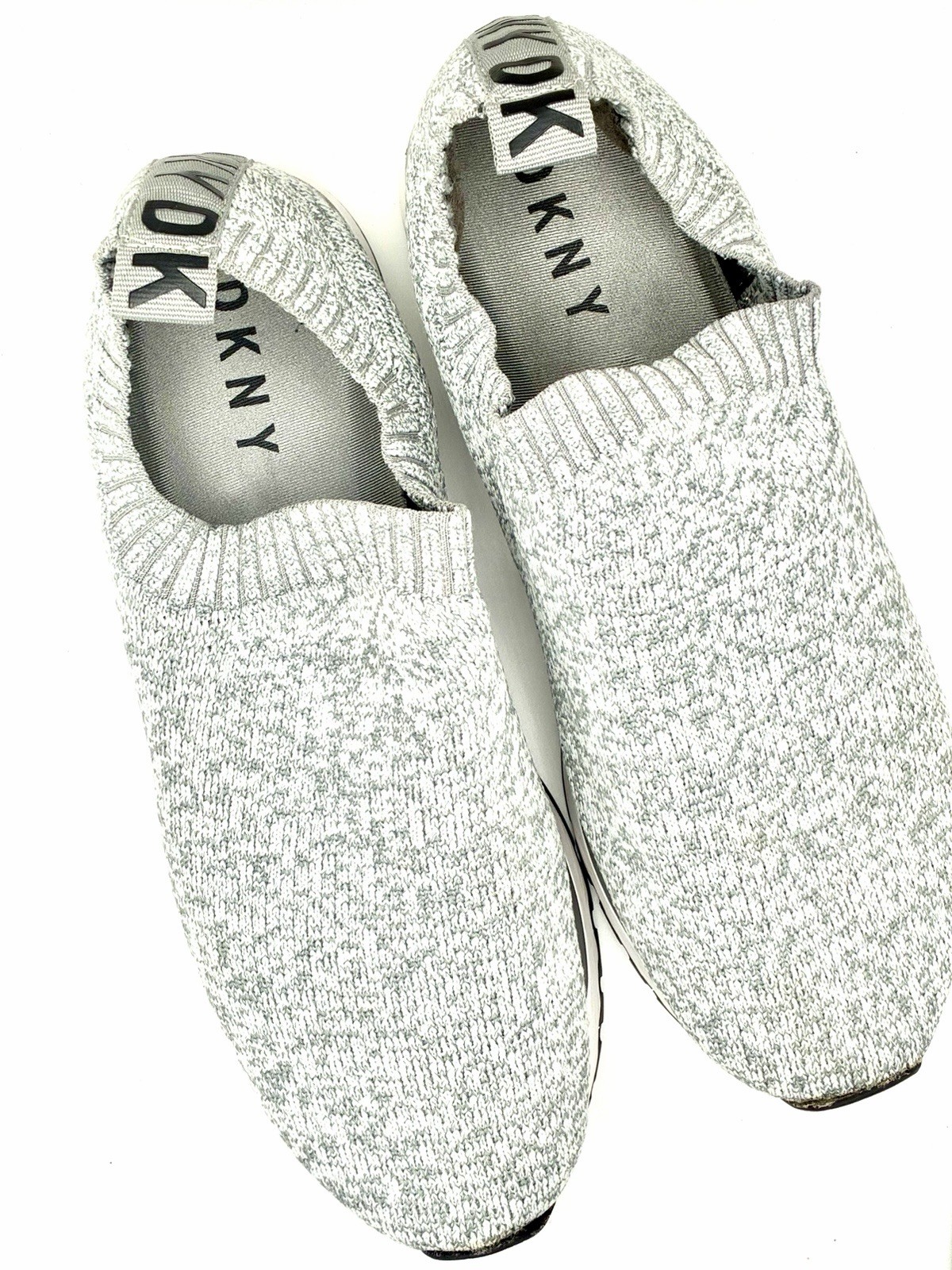 DKNY Women’s Heathered Gray Knit Slip-On Sneakers Logo Comfort Rubber Sole 6.5