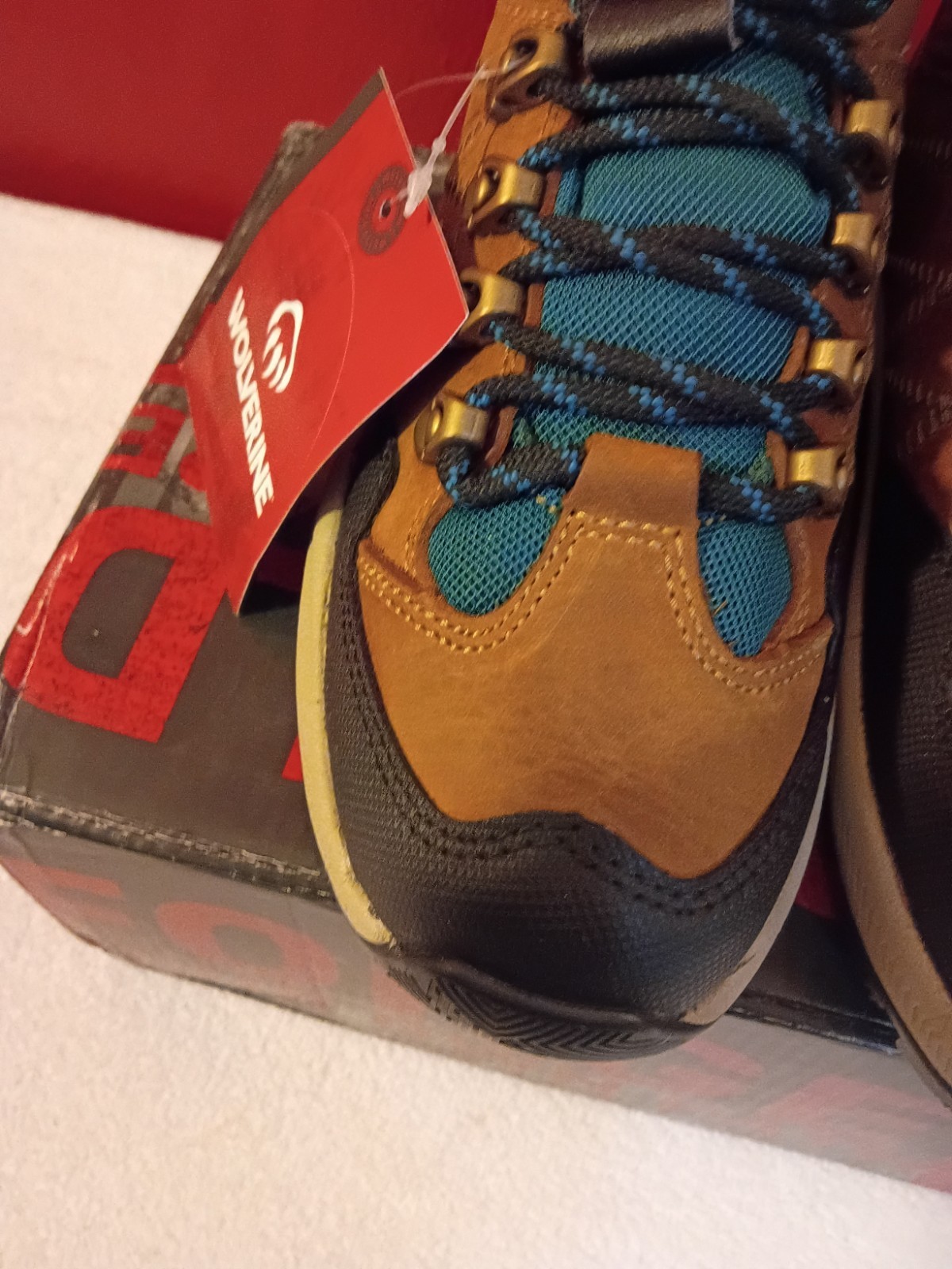 Women’s Wolverine Luton Mid Hiker Waterproof Skid Resistant Hiker Boot 6 M