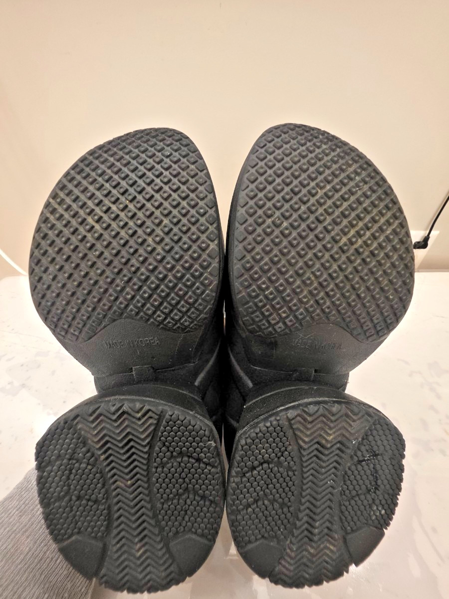 Z‑Coil Women’s Size 6 Black Covered Sandal – Mary Jane Style – Hardly Worn