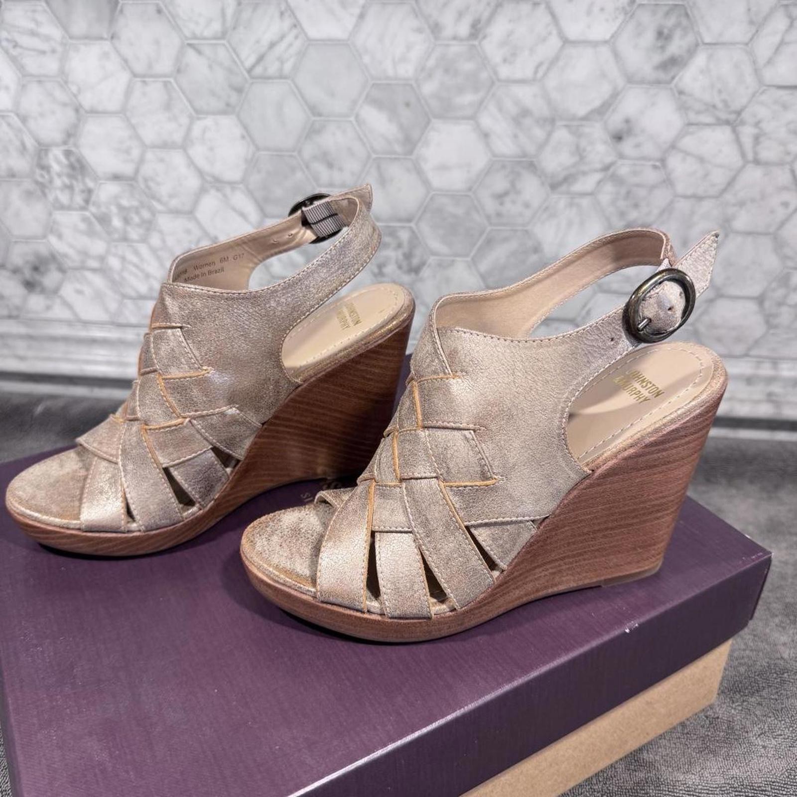 Johnston & Murphy Women 6 Wedges Sandals Gold Made in Brazil Coastal Neutral