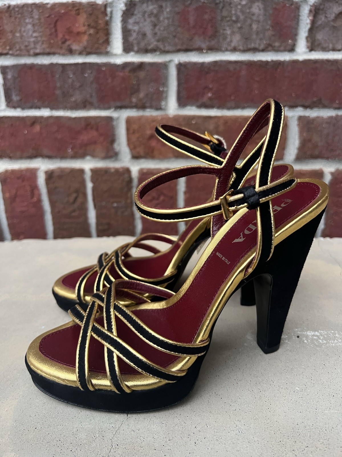 Prada Gold Strappy Sandals/Heels/Pumps – Wmn’s Prada Sz 35 – United States Sz 5