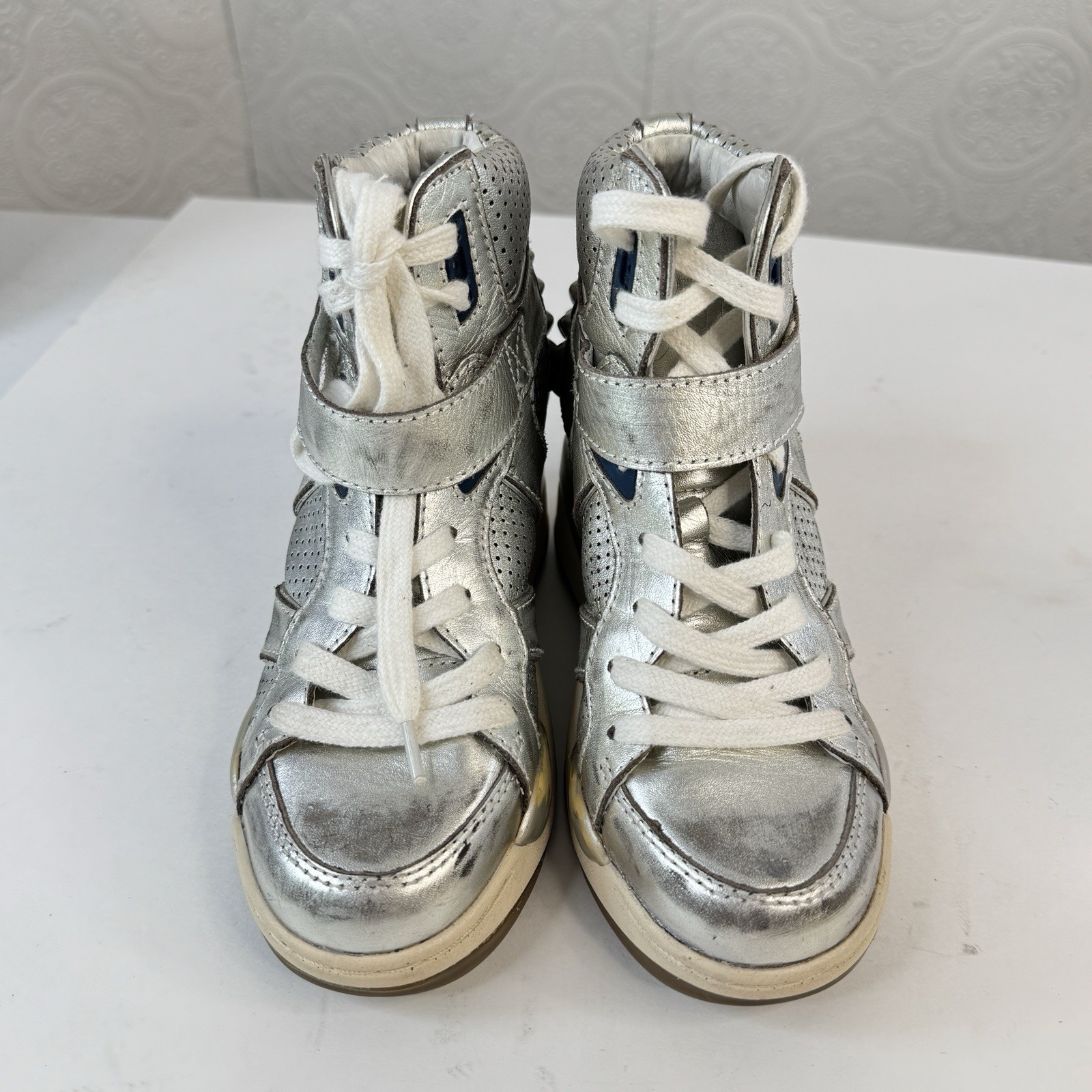 ASH Freak Wedge Studded Leather Sneakers Metallic Silver Shoes Women’s sz 35