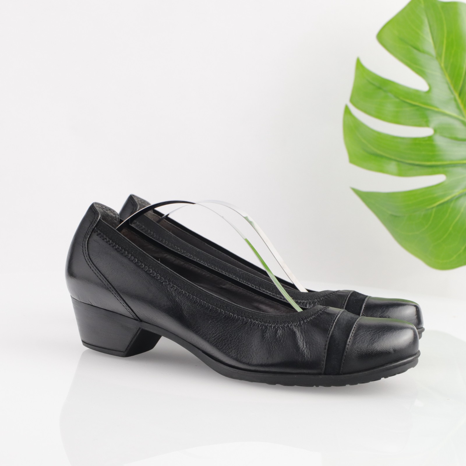Abeo Womens Mia Pump Size 9.5 N Black Leather Low Heel Comfy Work Arch Support