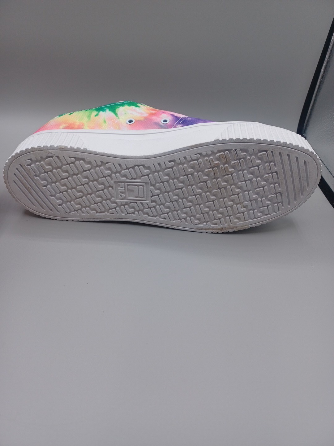 Fila Shoes Womens 8.5 Platform Rainbow Tie-Dye Panache Sneakers 5CM01113-775 VGC