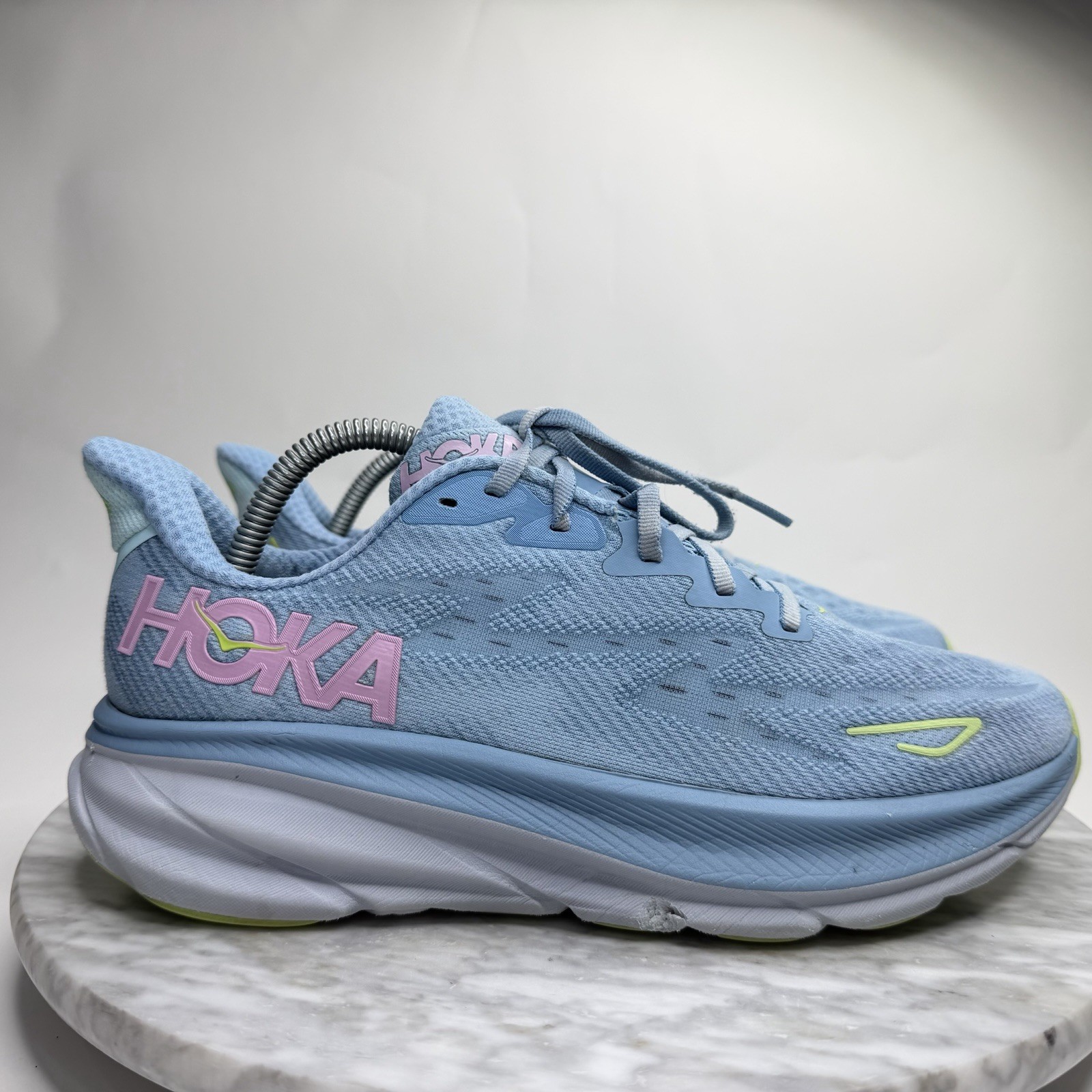 Hoka One One Clifton 9 Dusk/ Twilight Running Shoe’s Women’s Size 10B 1127896DNK