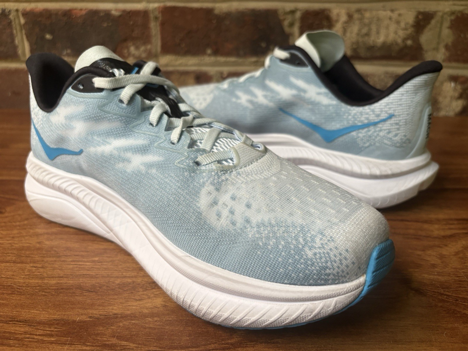 Hoka One One Mach 6 Womens Size 10B Running Shoes Tundra Blue 1147810 TNDR