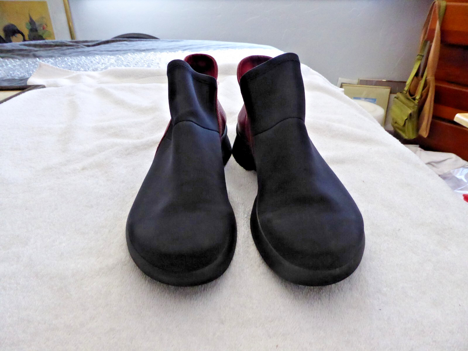 Arche Kytell Flat Leather Stretch Microfiber Ankle Booties Red/Blk. EU 37 = US 6