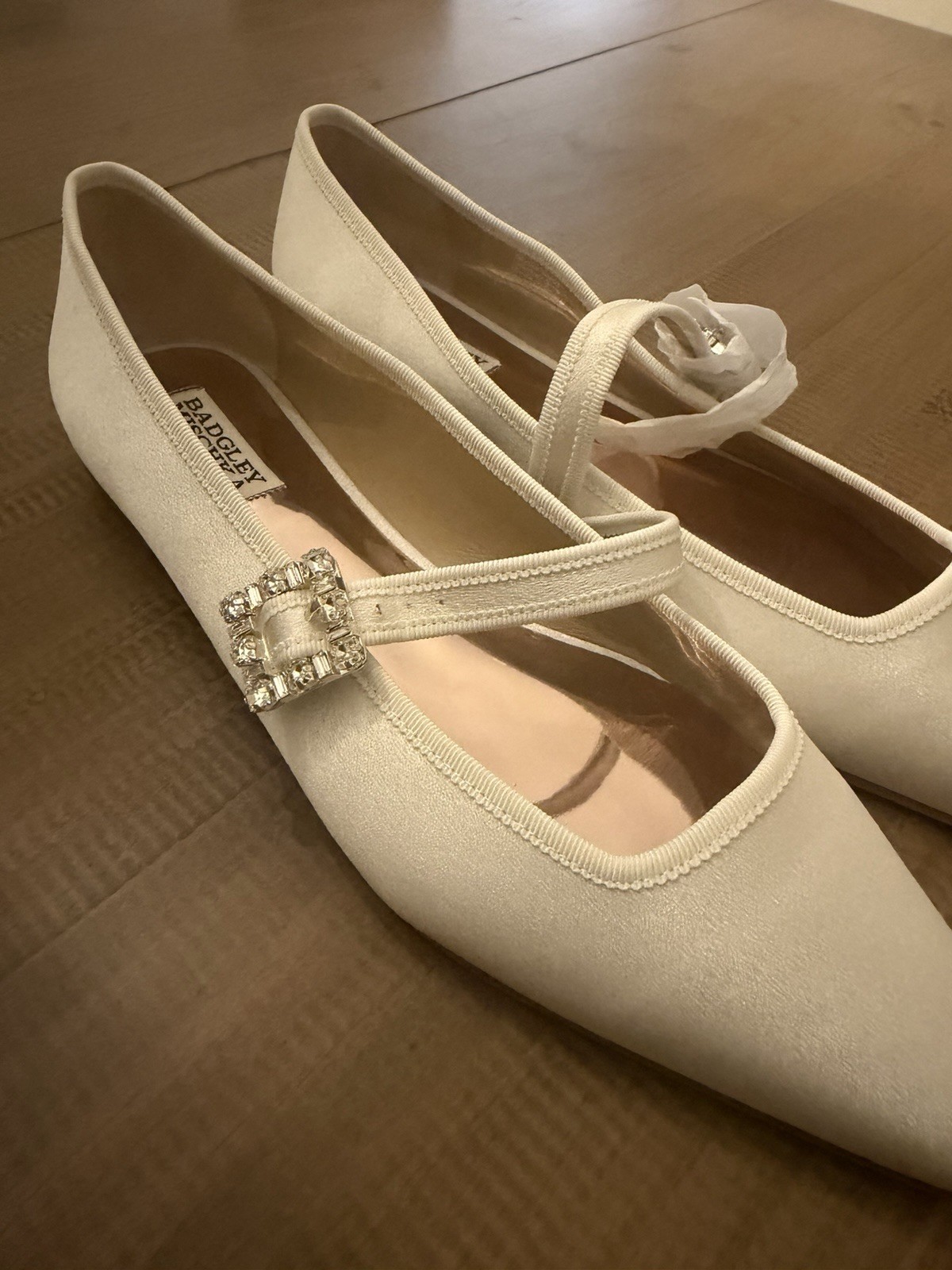 Badgley Mischka Ivory Satin Mary Jane Flats Rhinestone Buckle Square Toe – 10
