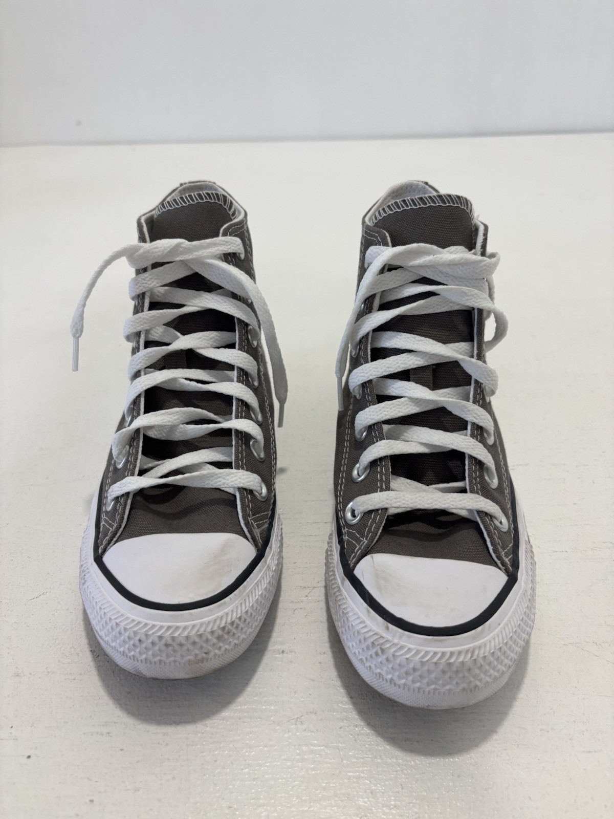 Converse All-Star Chuck Taylor High Tops Size Men 4 Women 6 Gray Canvas