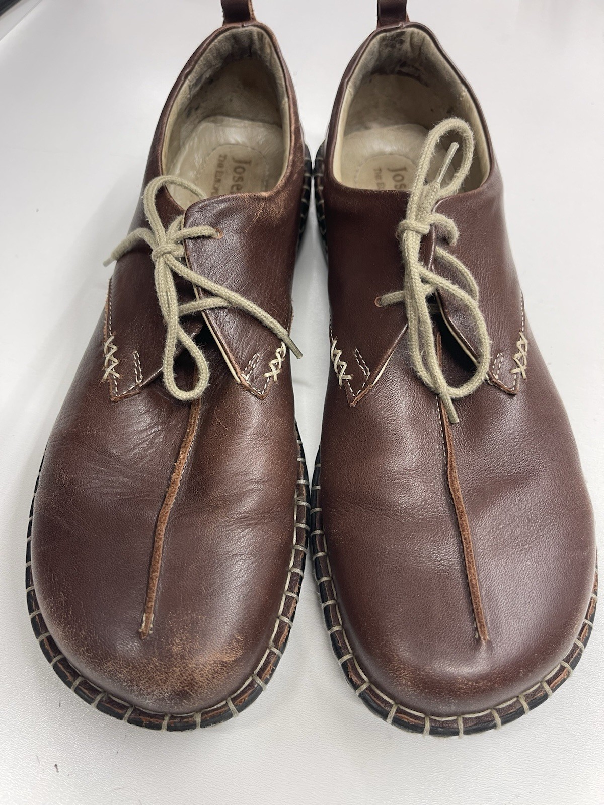 Josef Seibel Women’s Lindsay Oxford flats in a brown leather finish, Sz 9/40