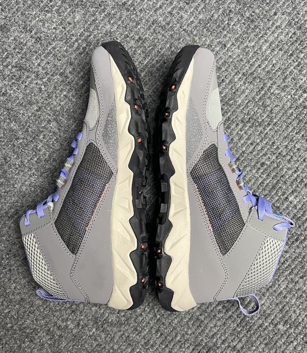 COLUMBIA FLOW CENTRE Hiking Shoes Women’s Size 8.5 Sneakers Steam Fairytale NEW