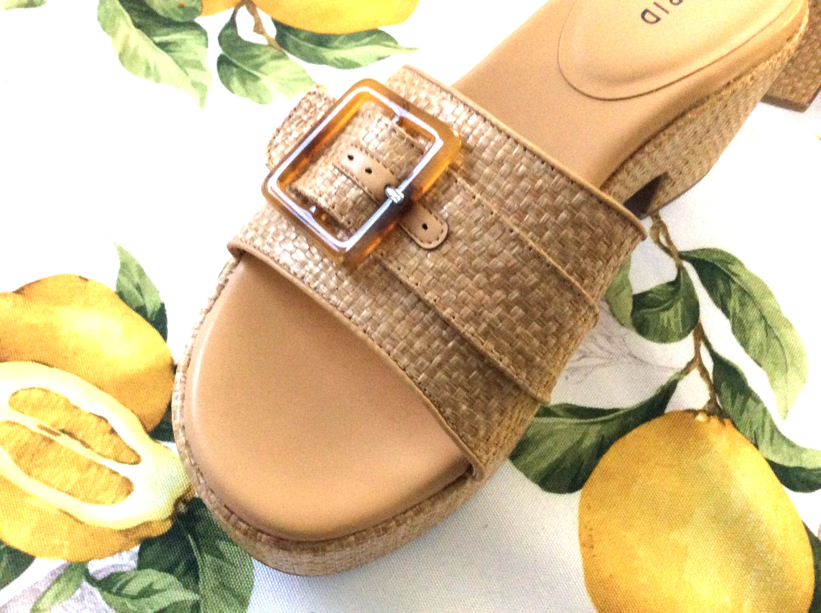 Torrid Tortoise Shell Buckle Platform Wedge Sandals Wicker Look Women Sz 11.5 WW