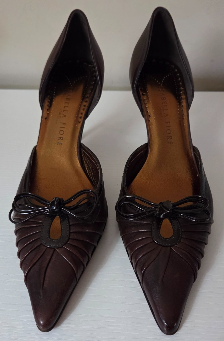 Isabella Fiore Italy Brown Leather Kitten Heel Pumps Women Sz 7.5M New in Box