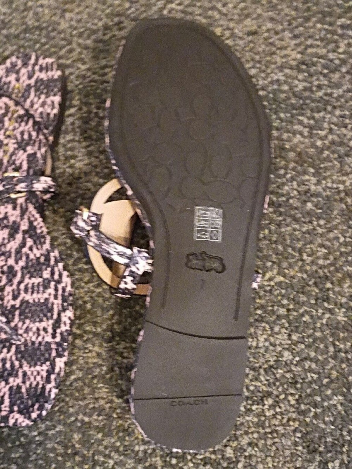 Coach Womens Pink Leopard Print T-Strap Sandals Size 7