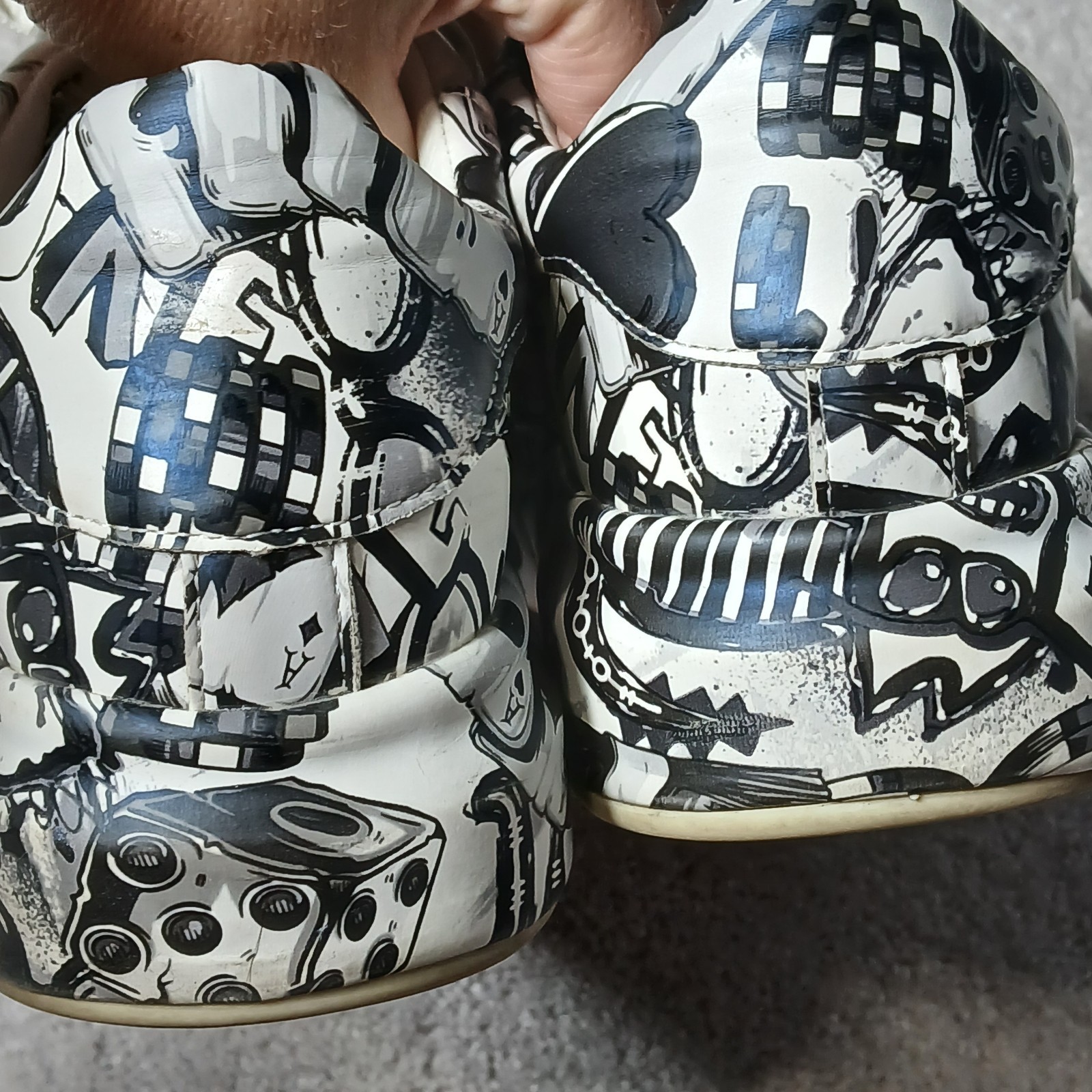 Funky Sneaker Graphics Women’s 8.5 Black White Gray Love Card Heart LaceUp