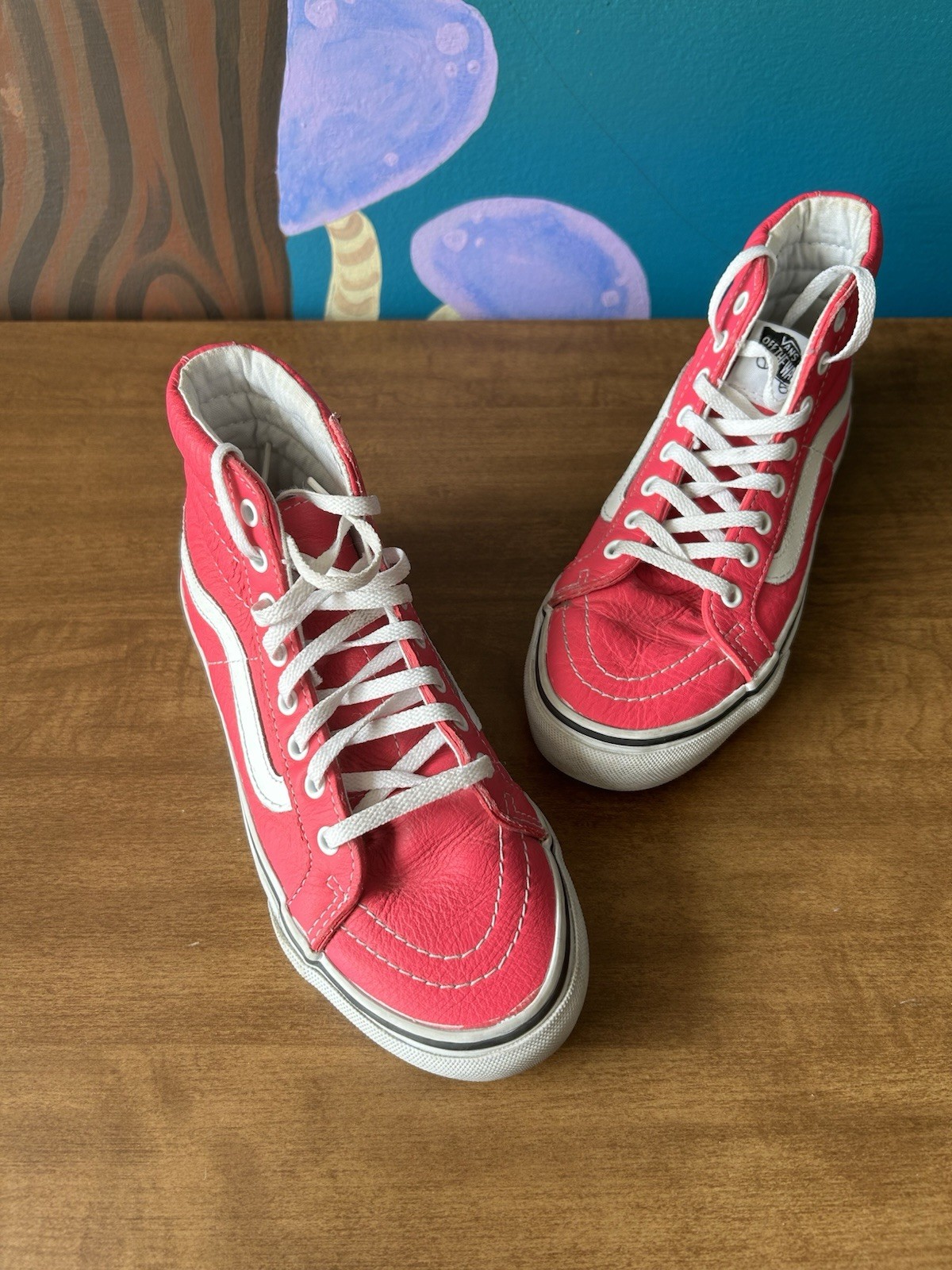 Vans Sk8-Hi Hot Pink Leather High-Tops – Women’s 5 / Men’s 3.5