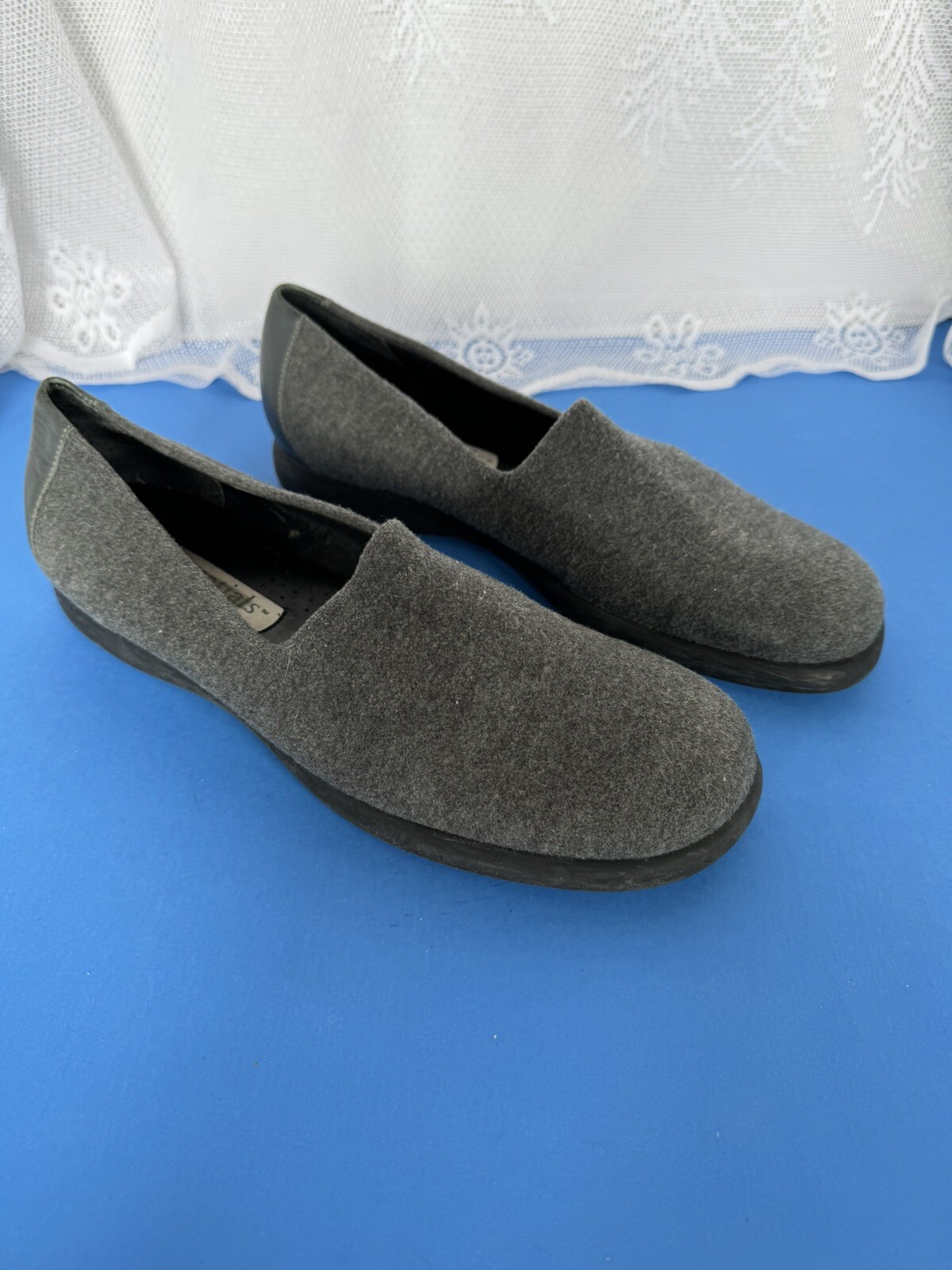 ETIENNE AIGNER SLIP ONS / SIZE 9 M / SUPER GOOD AND VERY CLEAN CONDITION