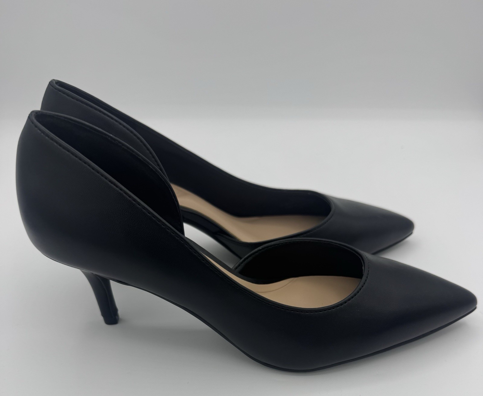 Women’s Mid Heel Black Kelly and Katie Shoes Size 7