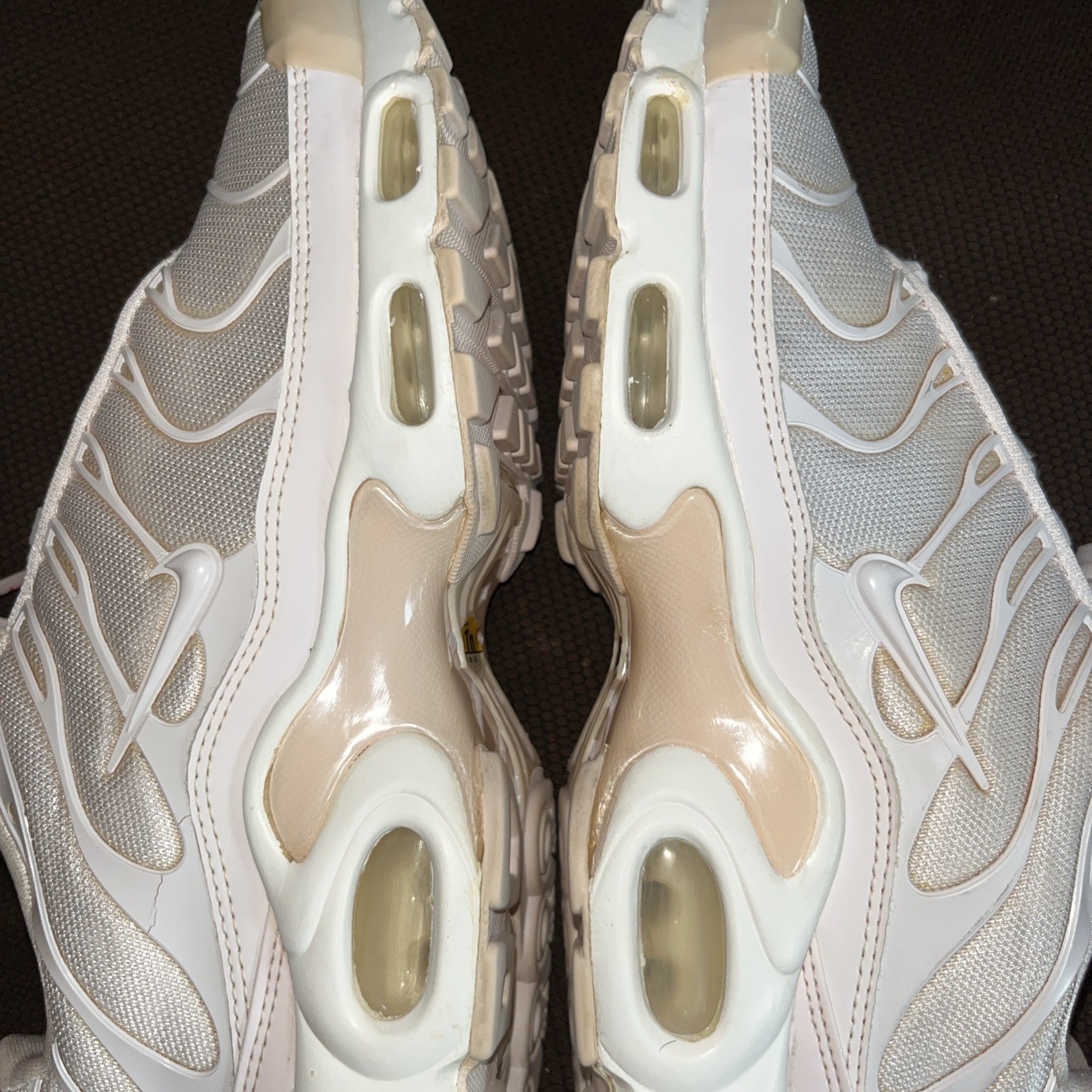 Sz 10- Nike Air Max Plus TN SE Pale Pink Womens Athletic Sneakers