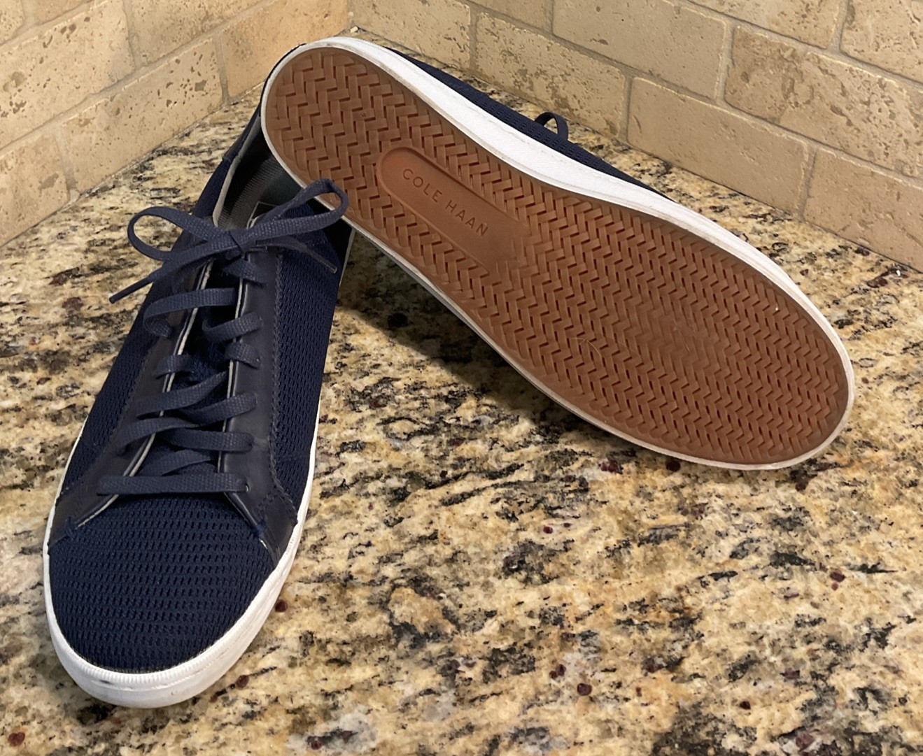 Cole Haan Grand OS Navy Blue Mesh Knit Sneakers Shoes Womens Size 9.5 W13154