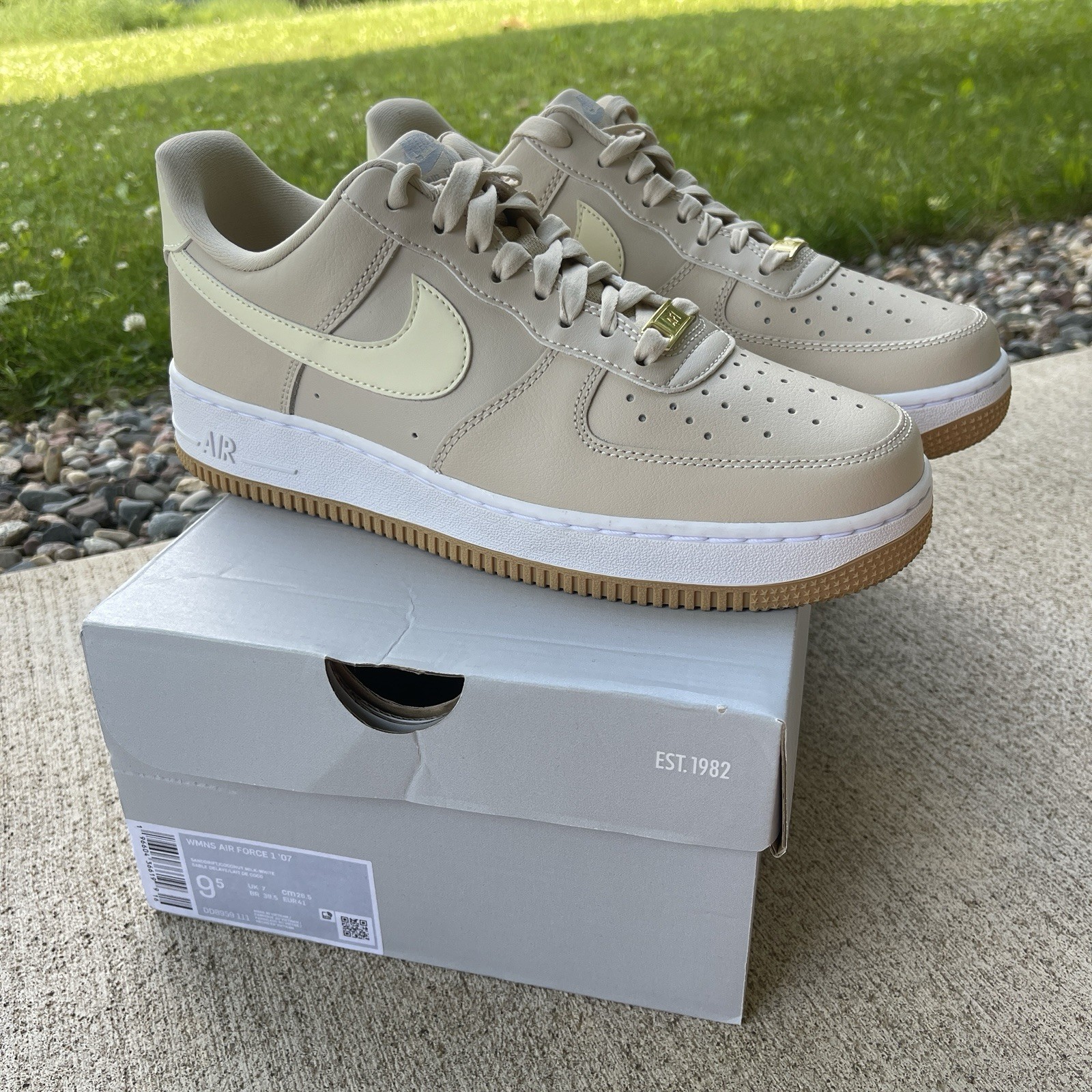 Nike WMNS Air Force 1 07 [DD8959-111] Women Casual Shoes Sanddrift/Coconut Milk