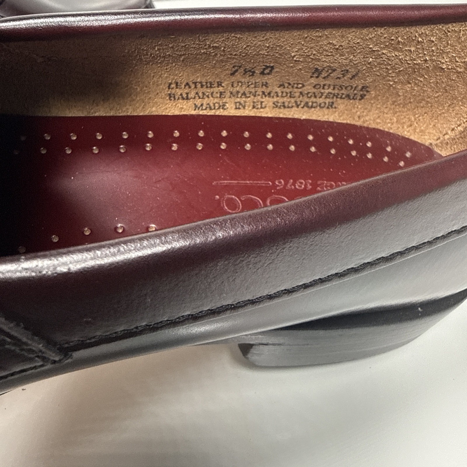 GH Bass Weejuns Leather Penny Loafers Burgundy Slip On Womens Sz 7.5 D