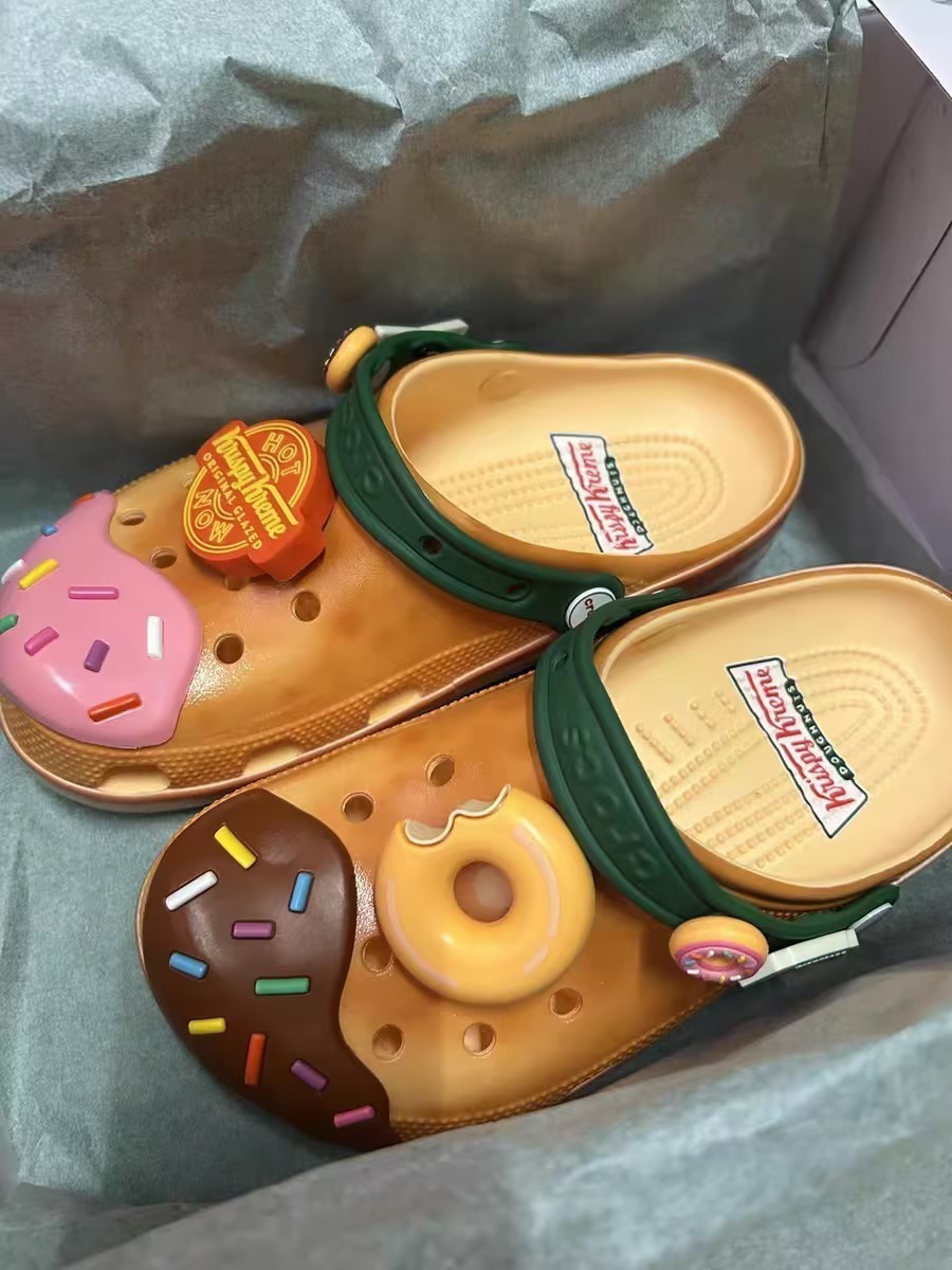 Krispy Kreme x Crocs Classic Clog Golden Hour Doughnut Clogs Unisex Size Shoes