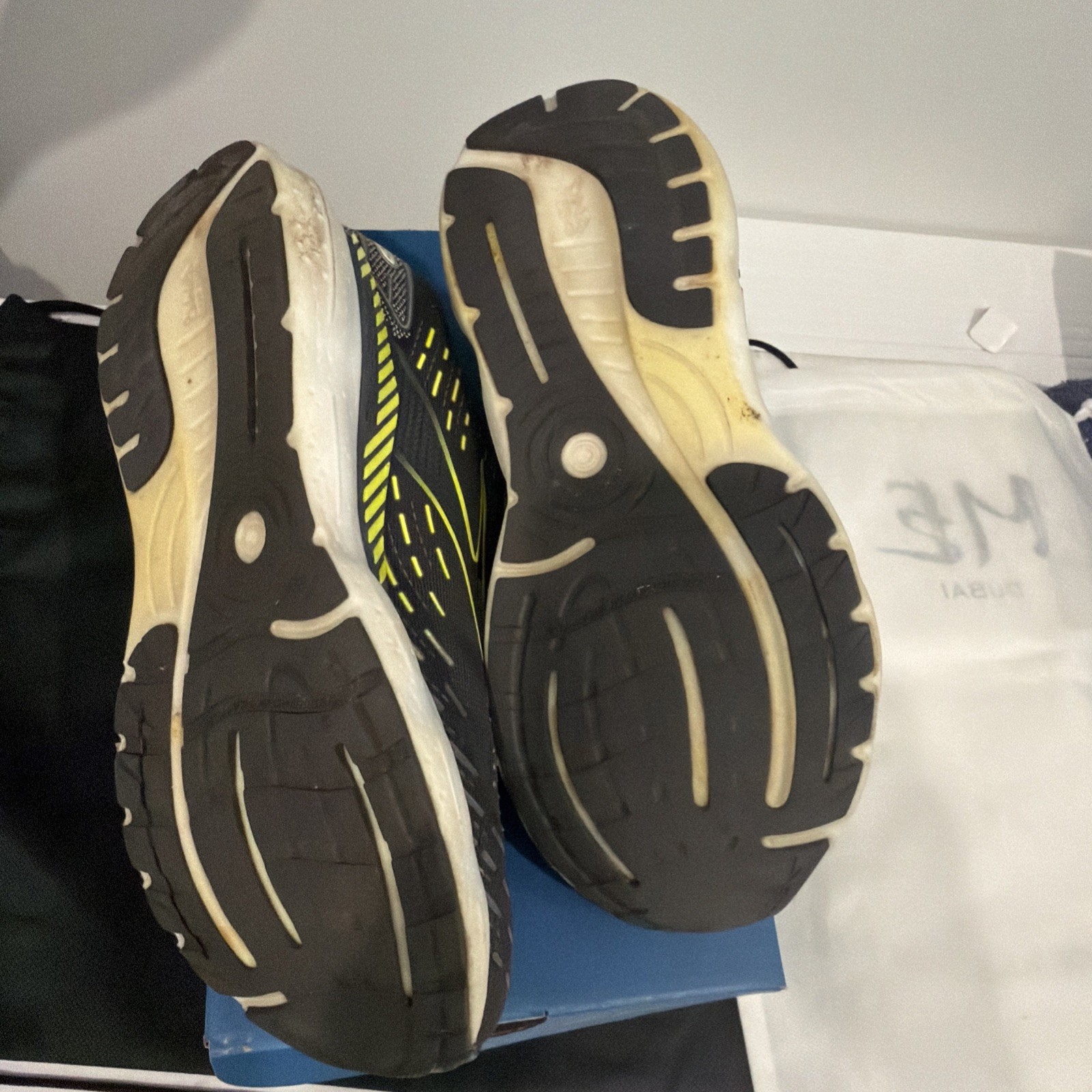 Brooks Women’s Glycerine 20 GTS Sz 9 Medium B White/ebony/nightlife