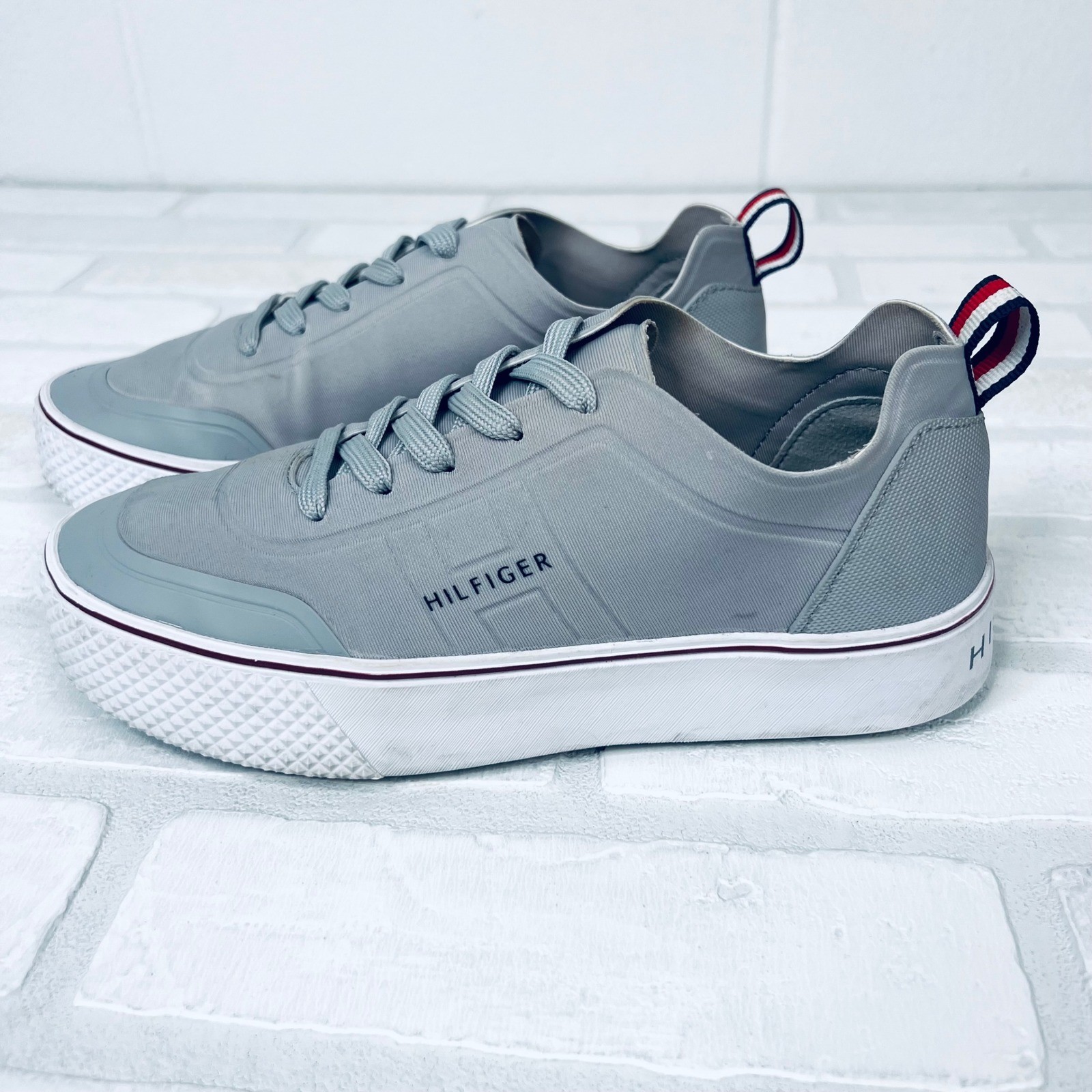 Tommy Hilfiger Womens TWSAWYIR Platform Sneakers Light Gray 5.5M