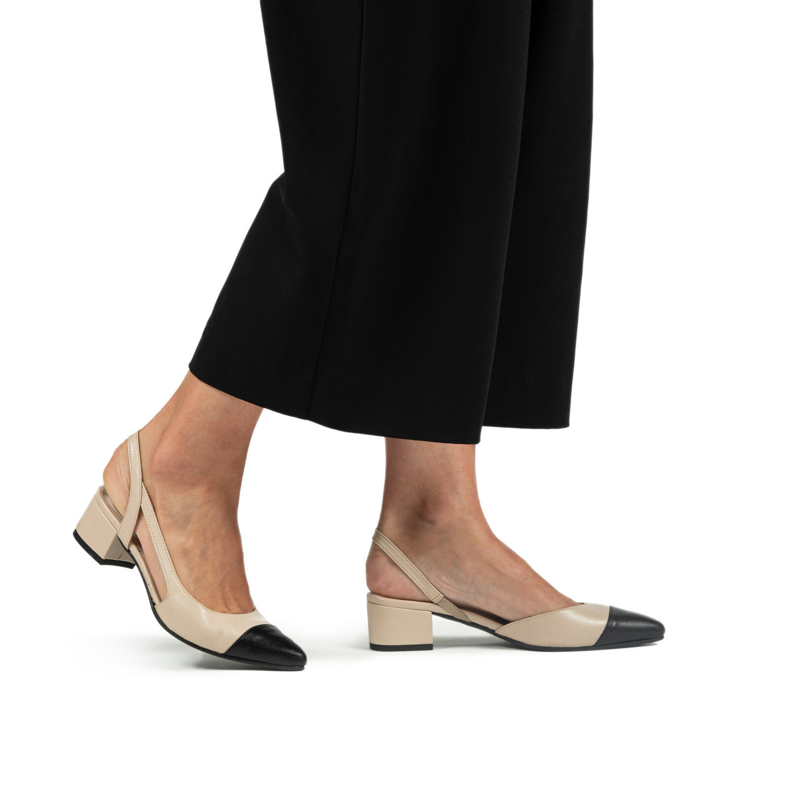 Heel Pump Point Cap Toe Decolletage Slingback on Vegan Leather Breathable Lined