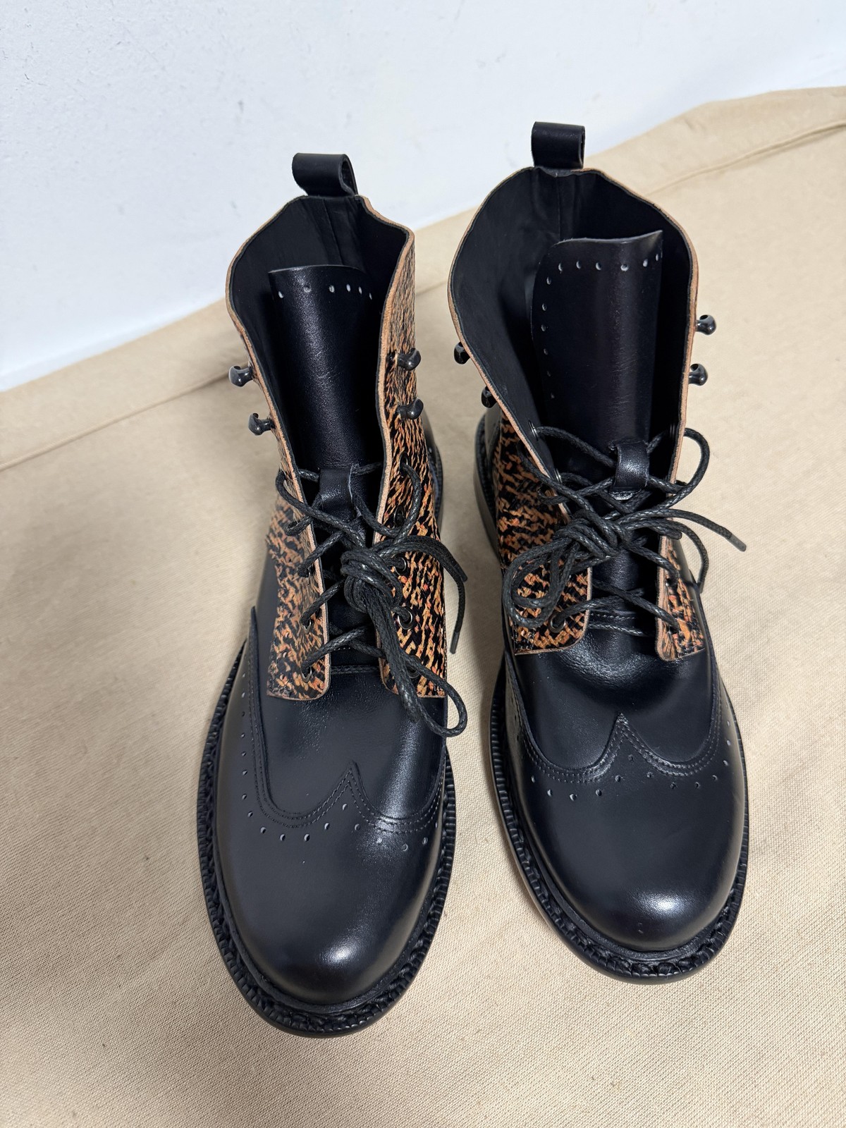 Rag & Bone Boots Womens Size 7 Black Animal Print Wingtip Leather Combat