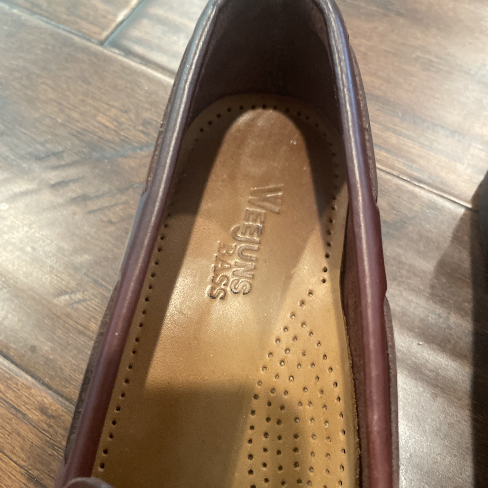 GH Bass Weejuns Marietta II Burgundy Leather Kiltie Tassel Loafers Women’s 5.5M