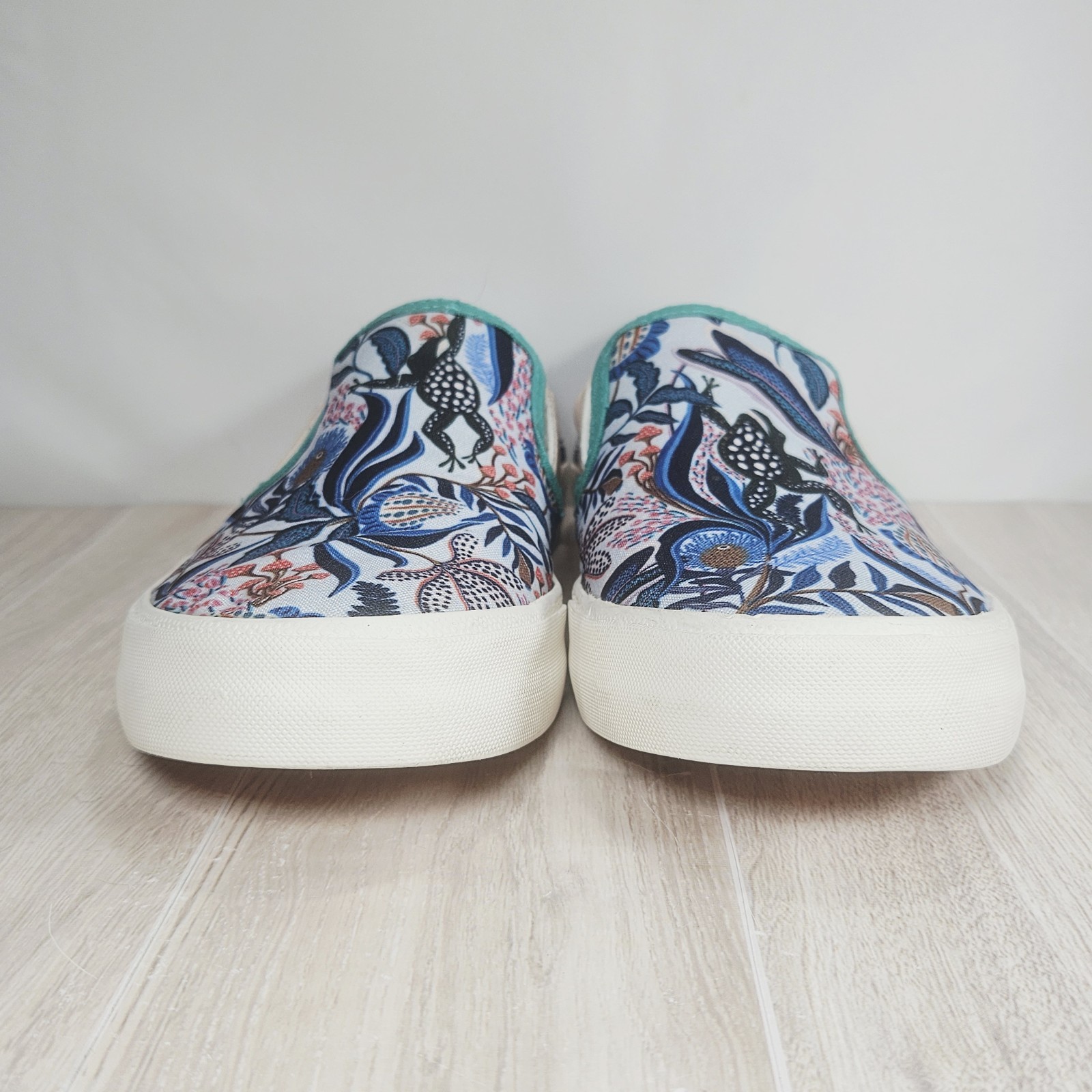 INKKAS Multi Color Groove Floral Unisex Canvas SNEAKER SLIPON 8.5 Women 6.5 Men