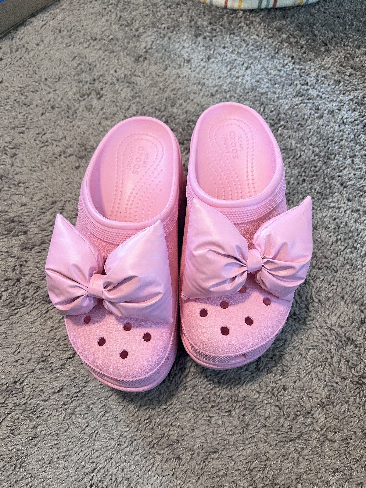Crocs Pink Siren Bow Clog with Original Bow, Worn 3 times