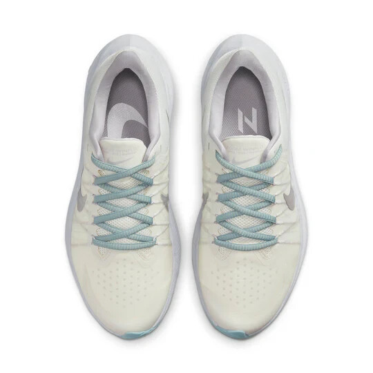 Nike Winflo 8 Premium Sneakers Womens Size 12 White & Silver Fabric DA3056-002