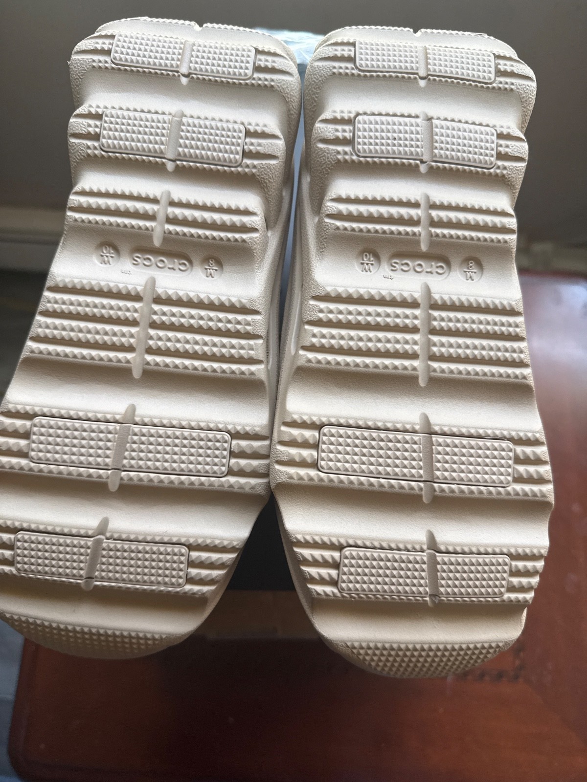 Brand new with tags and Box Crocs Echo Sugre Size 8M/10W