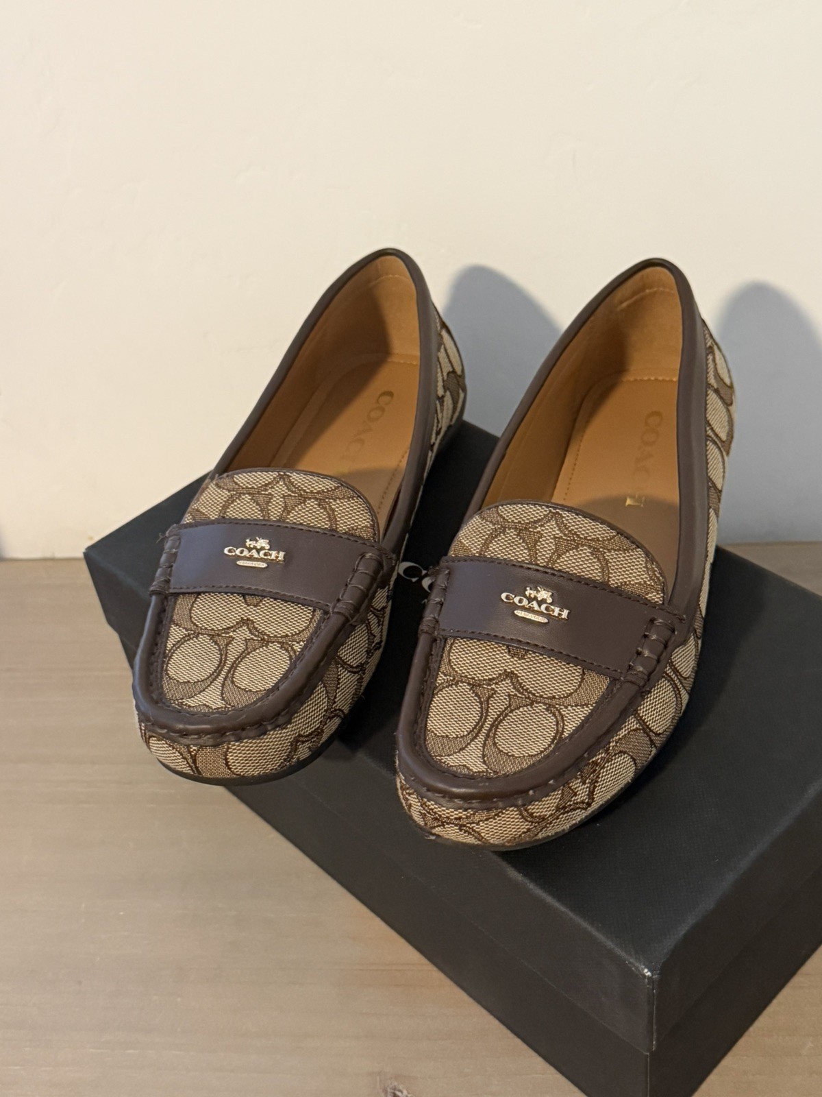 Coach Marley Canvas Brown Signature Leather Jacquard Loafer Size 7 B 37.5