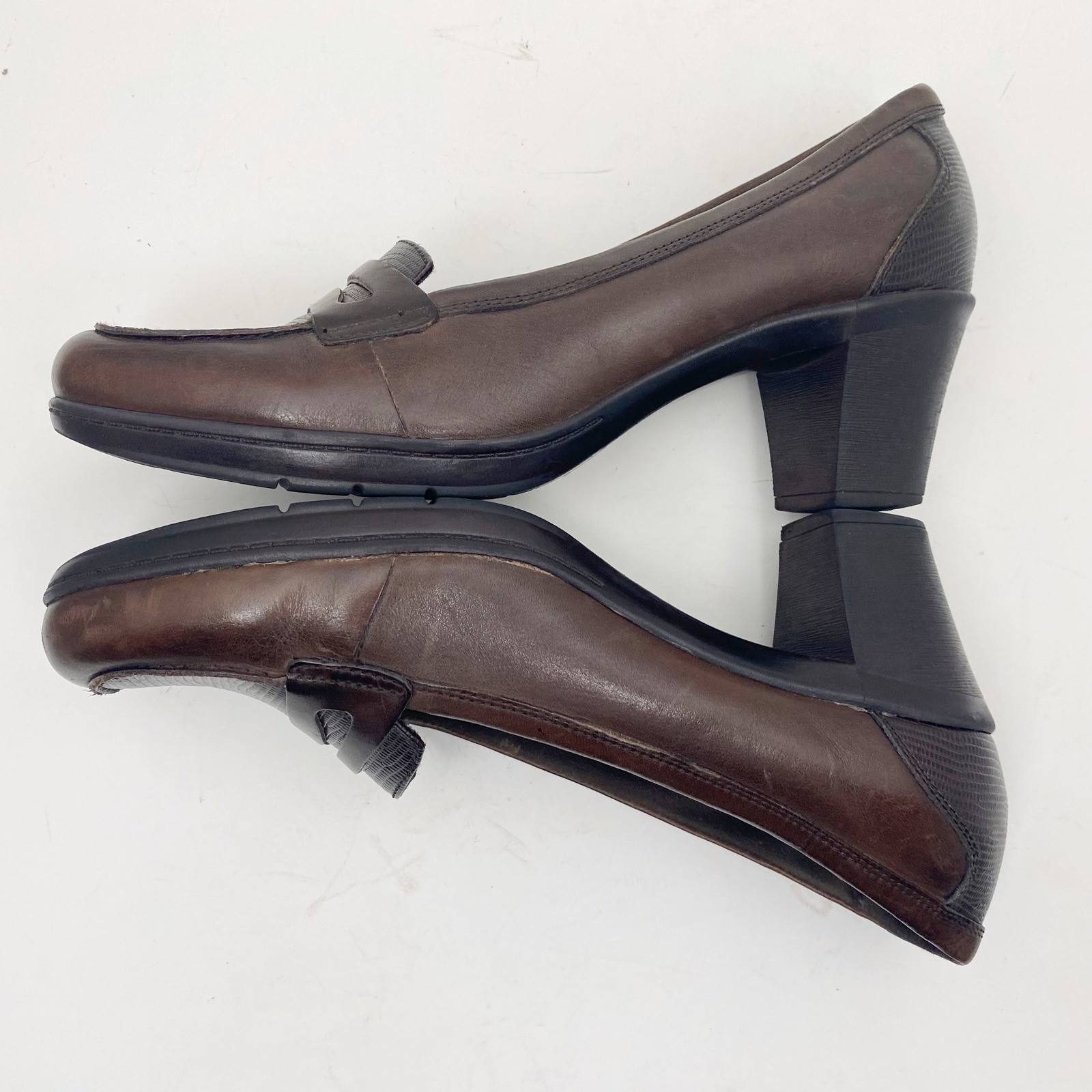 Clarks Penny Loafer Lizard Embossed Block Heel Pumps Womens 11W Brown