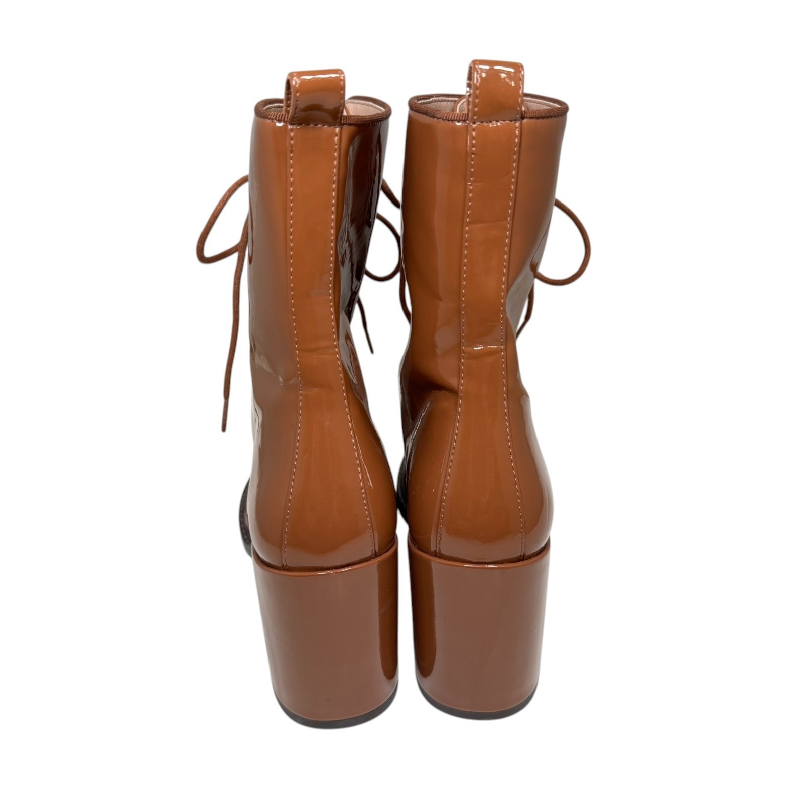 Stuart Weitzman-Cassey Bootie Cappuccino patent Leather Lace up size 5.5 NEW