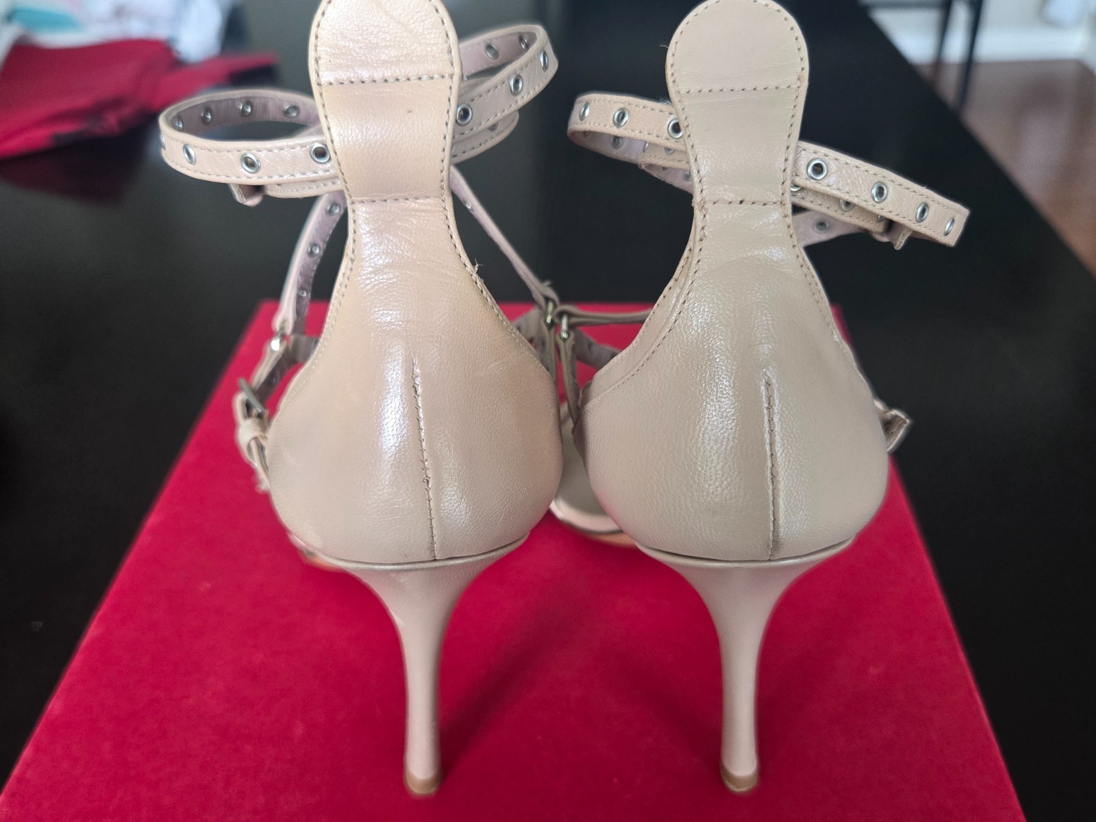 Valentino Garavani Cream Poudre Caged Leather Sandals P45 T100 OG Box Sz 36 M