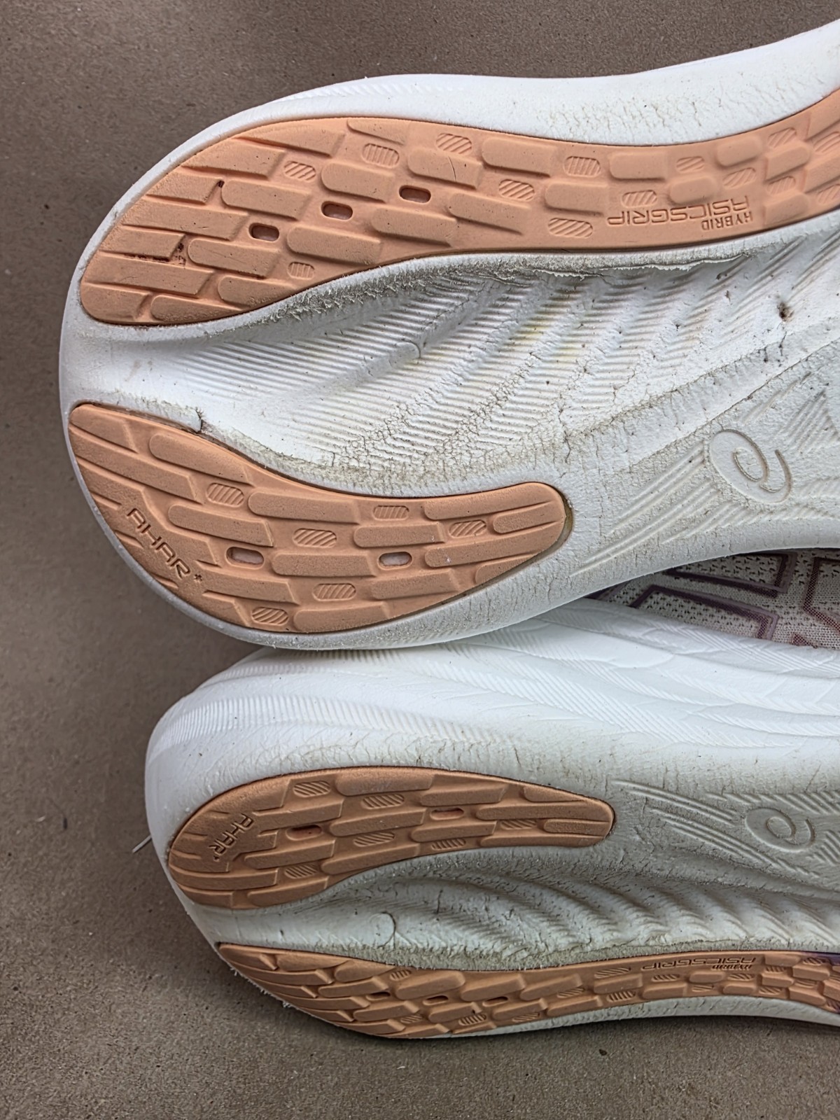 Asics Gel-Nimbus 26 Womens 8.5 Shoes Beige Running Sneaker Gym 1012B693 Walking